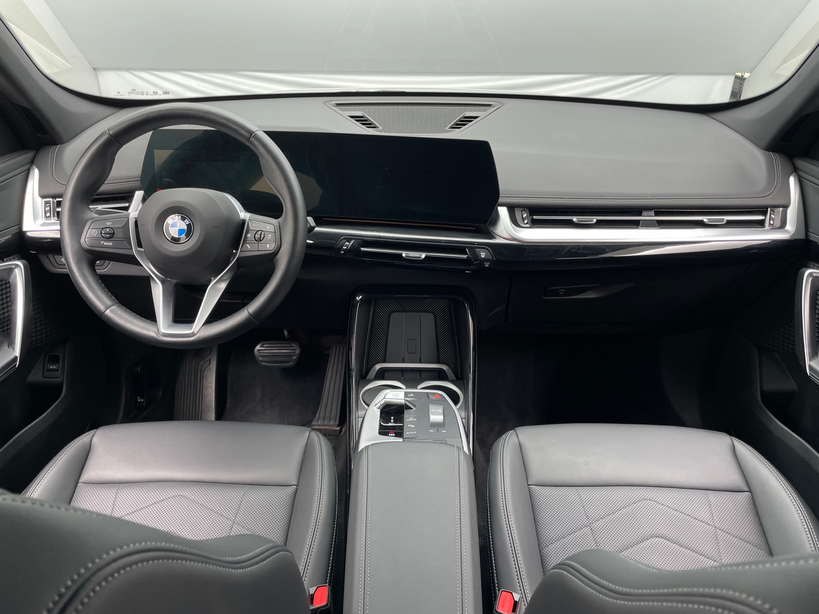 Thumbnail: 2025 BMW X1 - 2