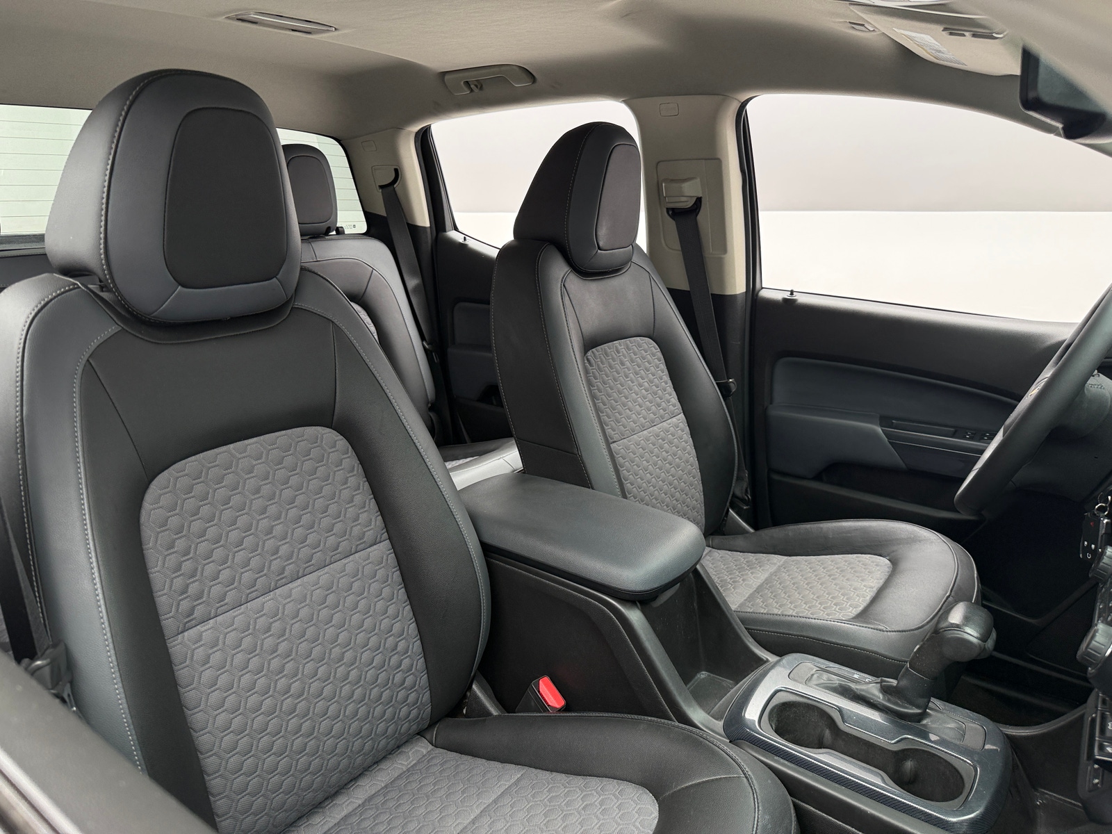 Thumbnail: 2015 Chevrolet Colorado - 2
