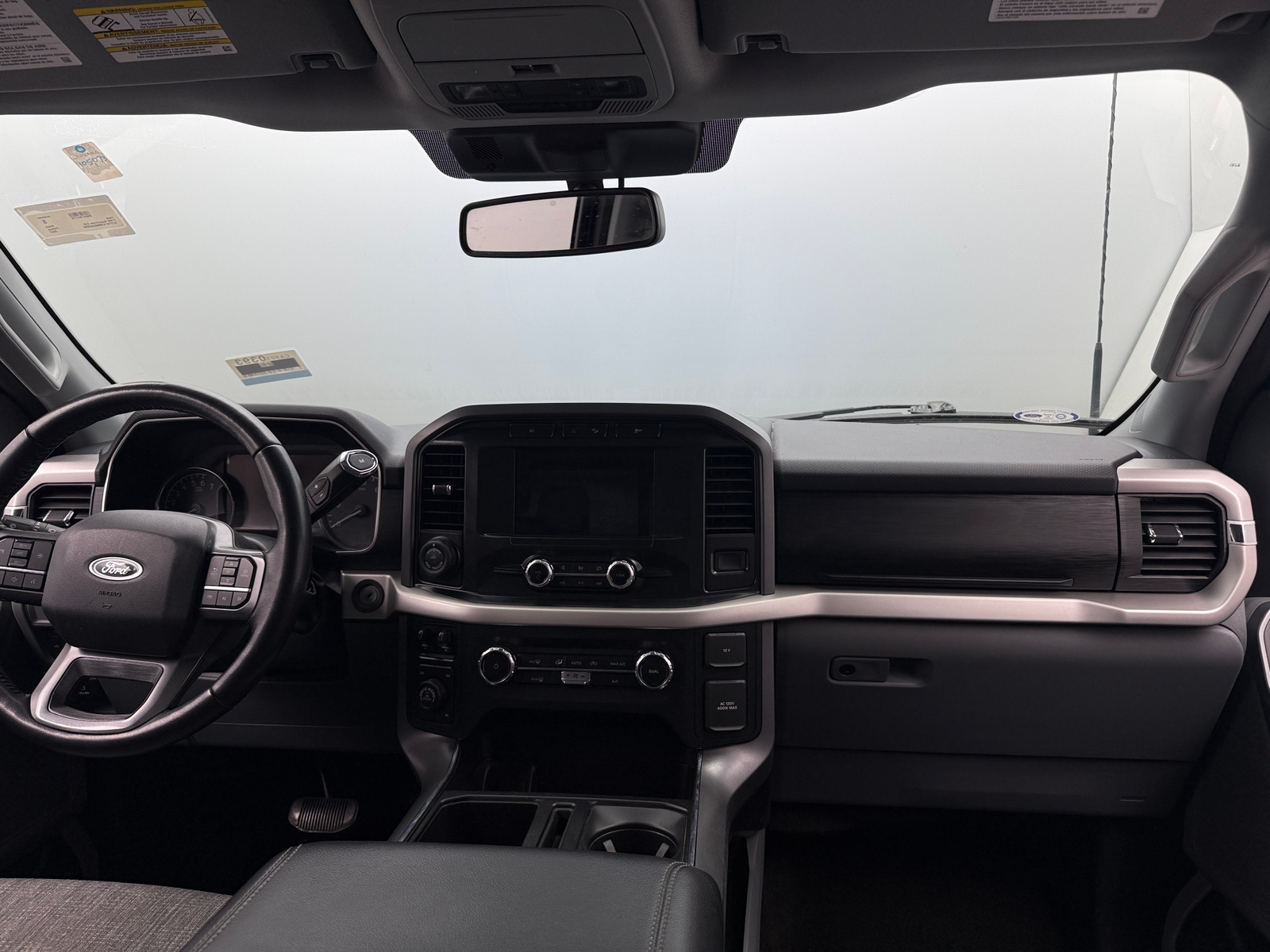 Thumbnail: 2022 Ford Econoline - 3