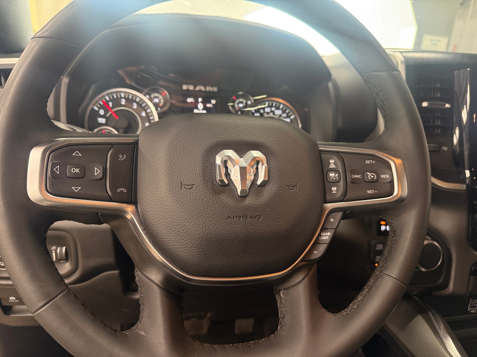 Thumbnail: 2025 RAM 1500 - 5