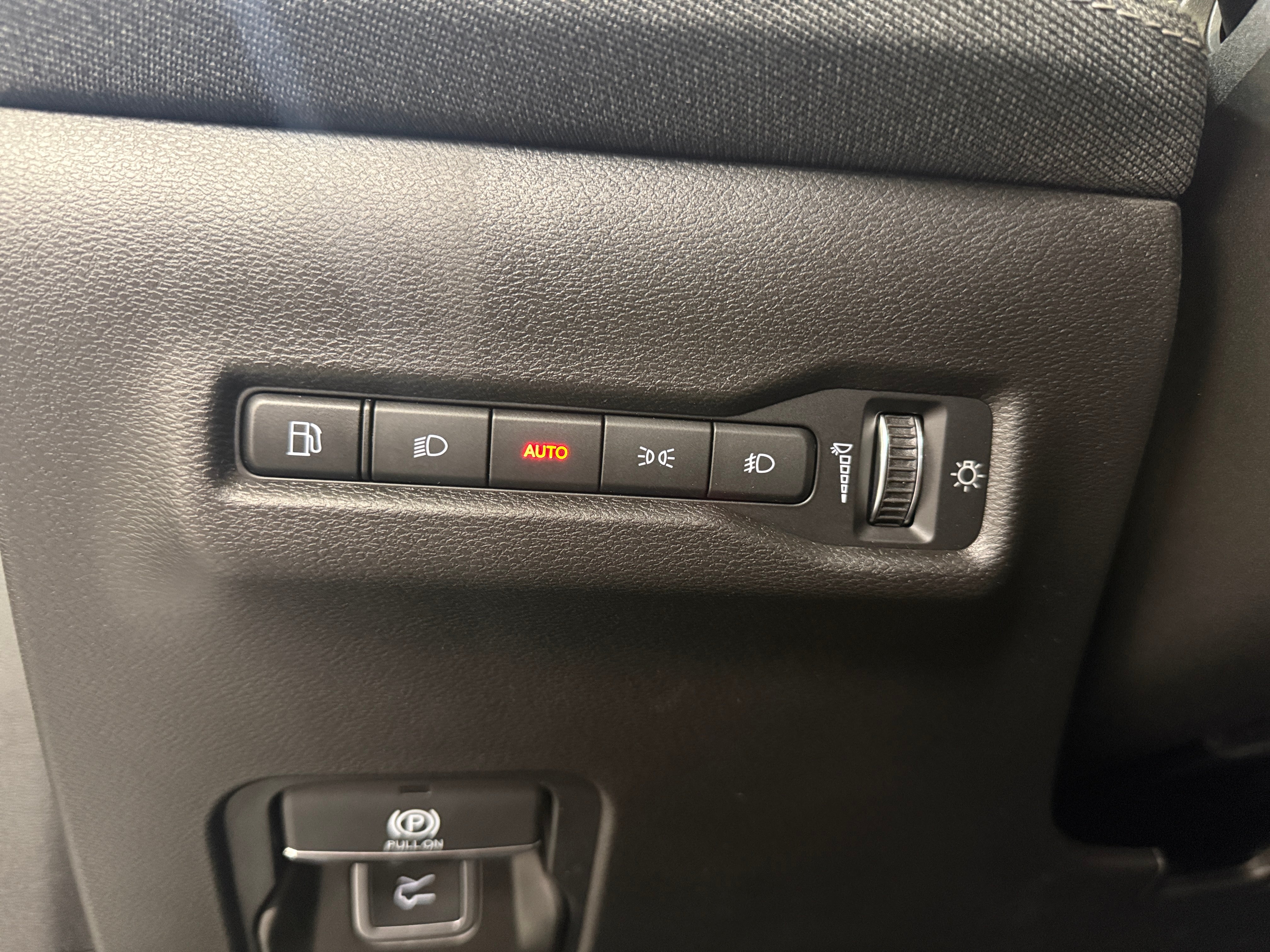 2026 Jeep Cherokee Laredo - Photo 4