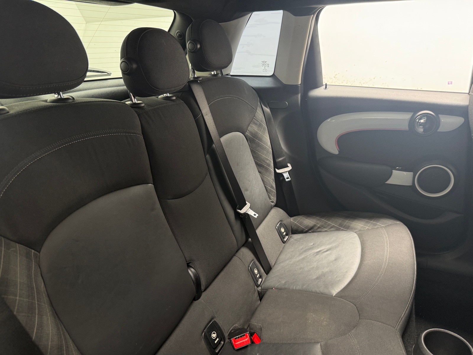 Thumbnail: 2015 MINI Cooper Hardtop - 5