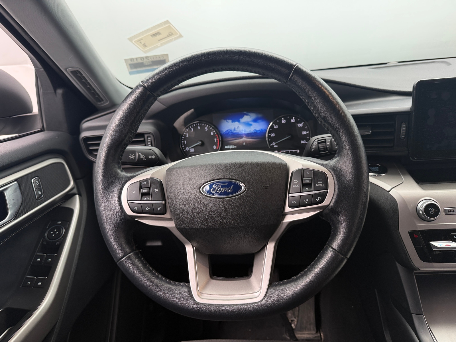Thumbnail: 2022 Ford Explorer - 5