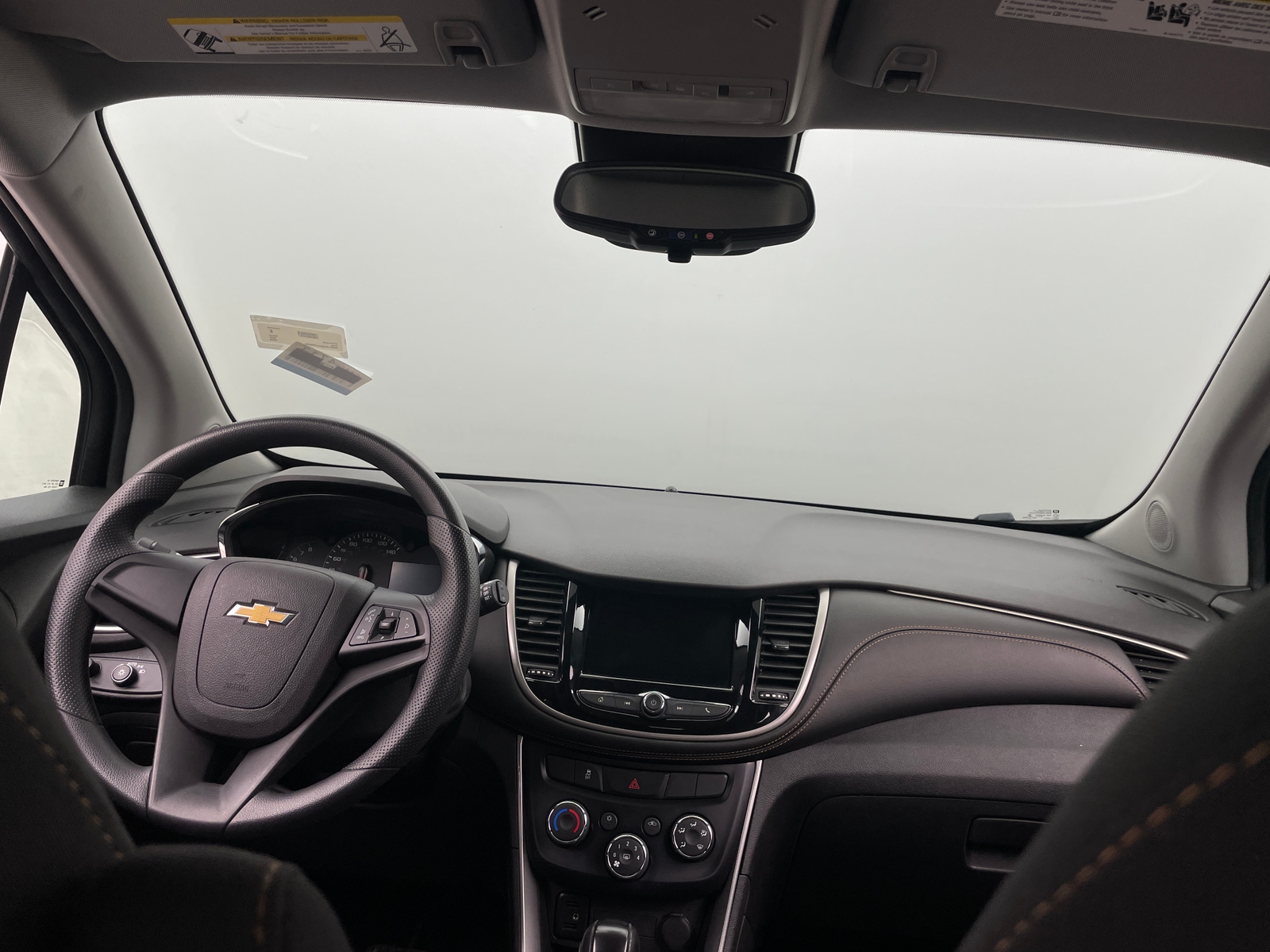 Thumbnail: 2020 Chevrolet Trax - 3