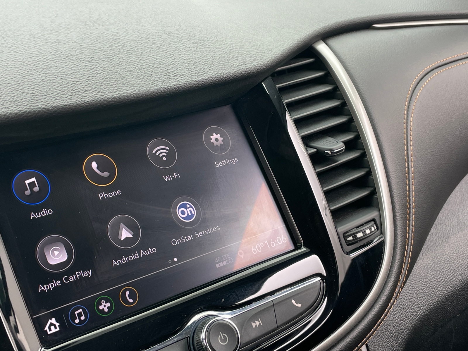 Thumbnail: 2020 Chevrolet Trax - 4