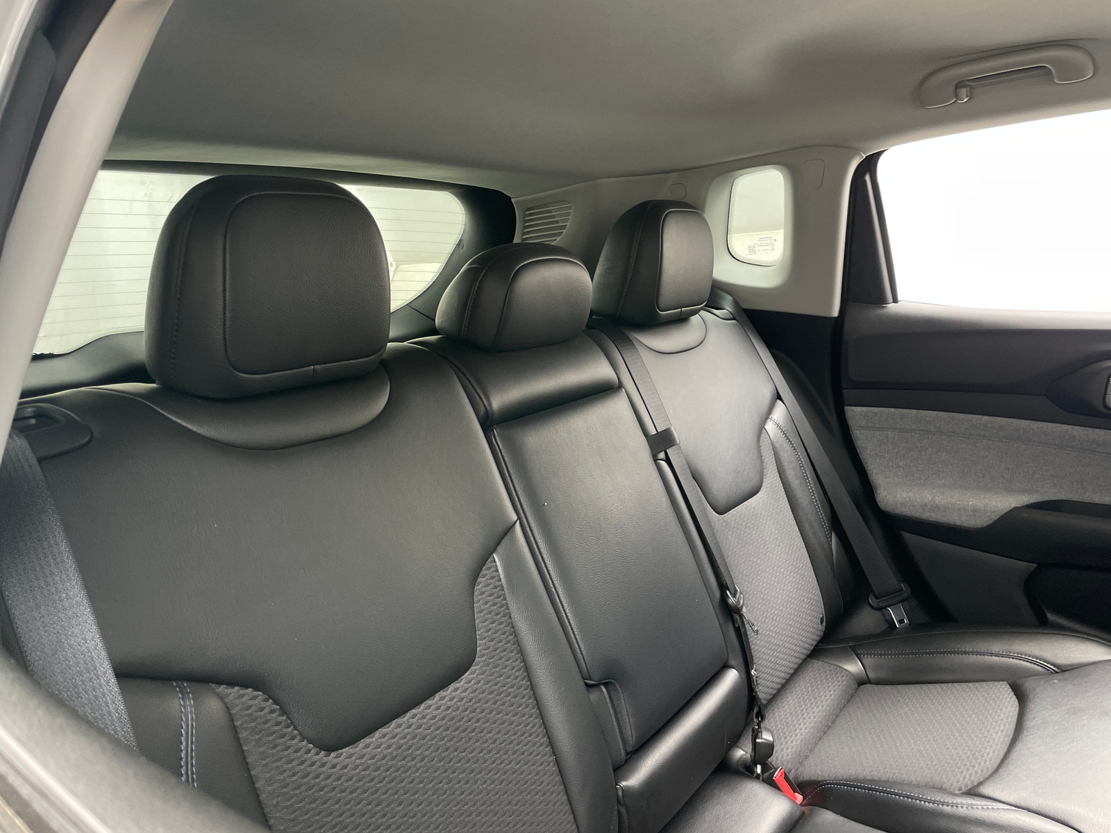 Thumbnail: 2022 Jeep Compass - 6