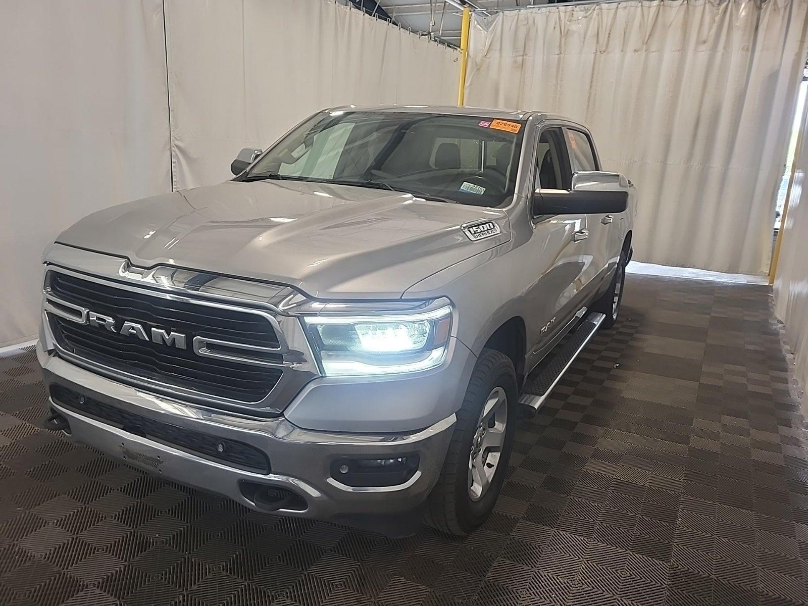 2019 Ram 1500 Big Horn 4x4 Crew Cab 6'4" Box
