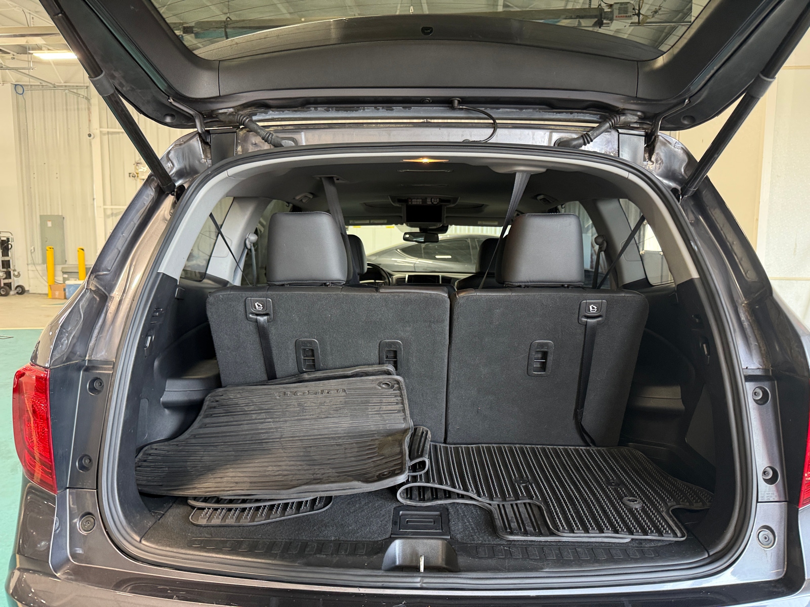 Thumbnail: 2018 Honda Pilot - 6
