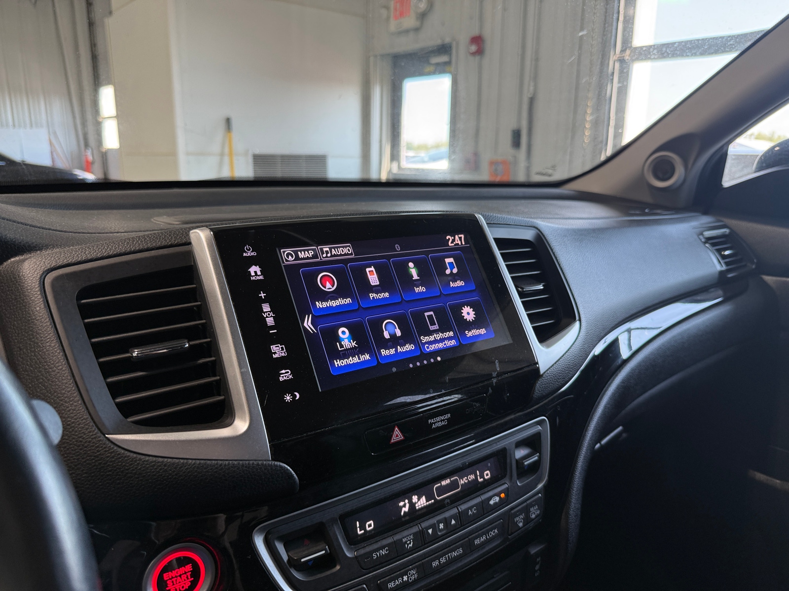Thumbnail: 2018 Honda Pilot - 3