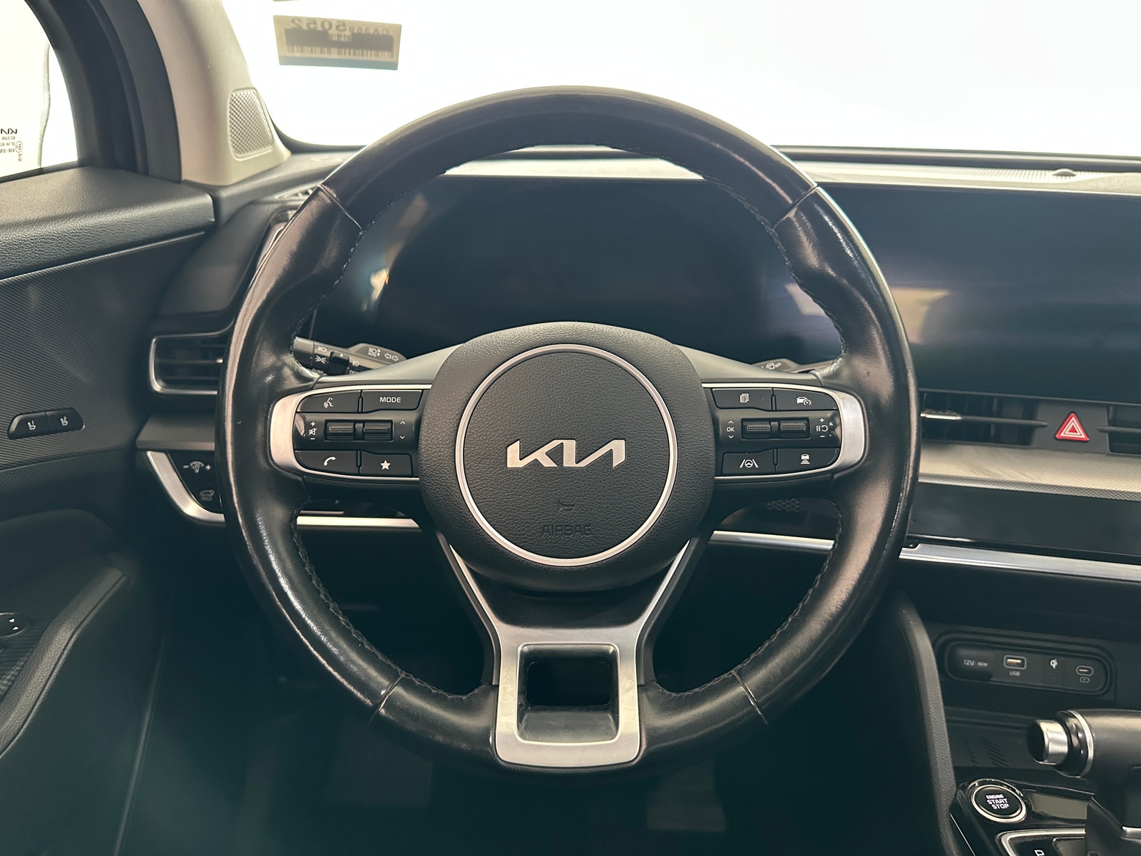 Thumbnail: 2023 Kia Sportage - 4