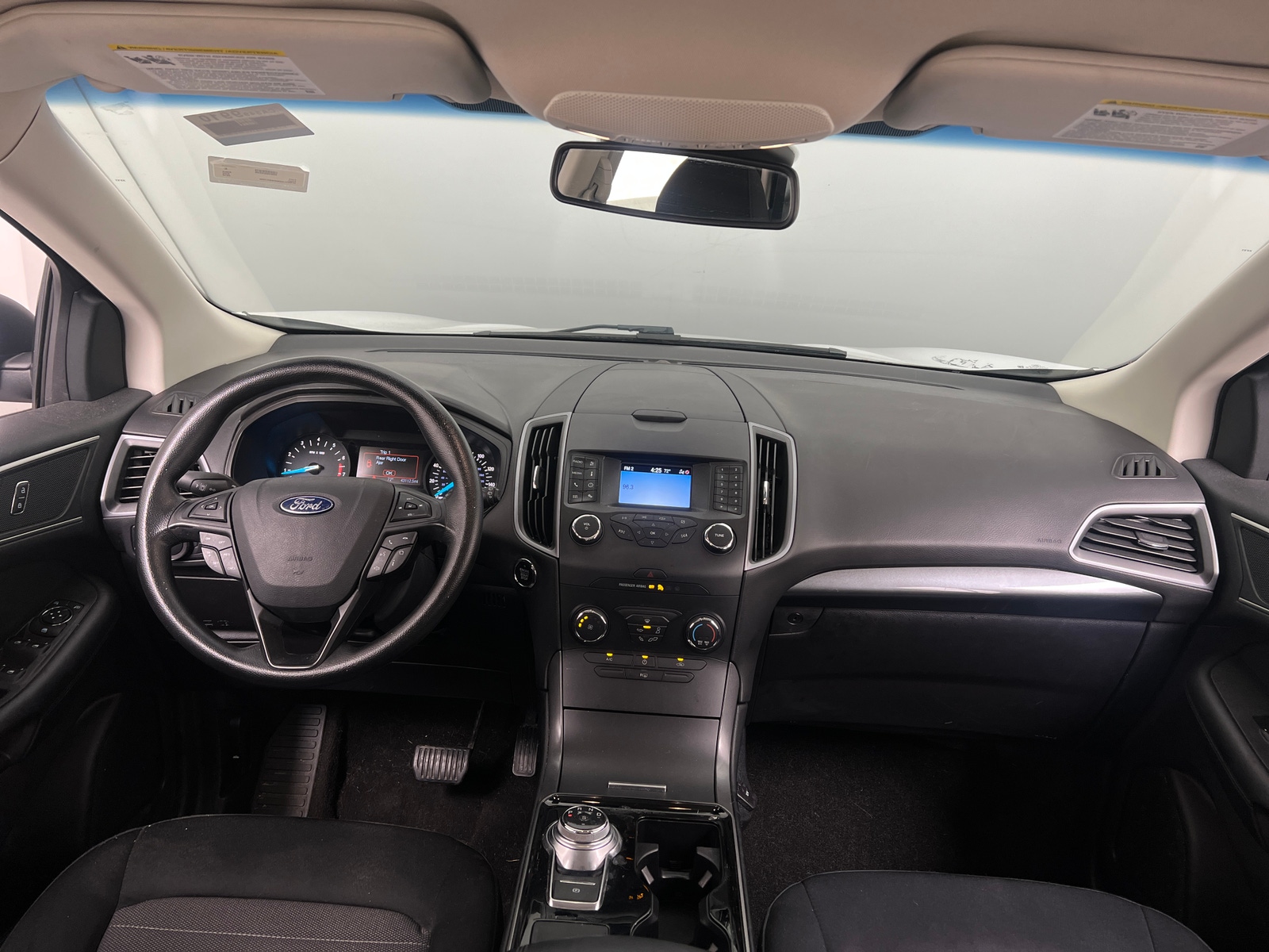 Thumbnail: 2019 Ford Edge - 3