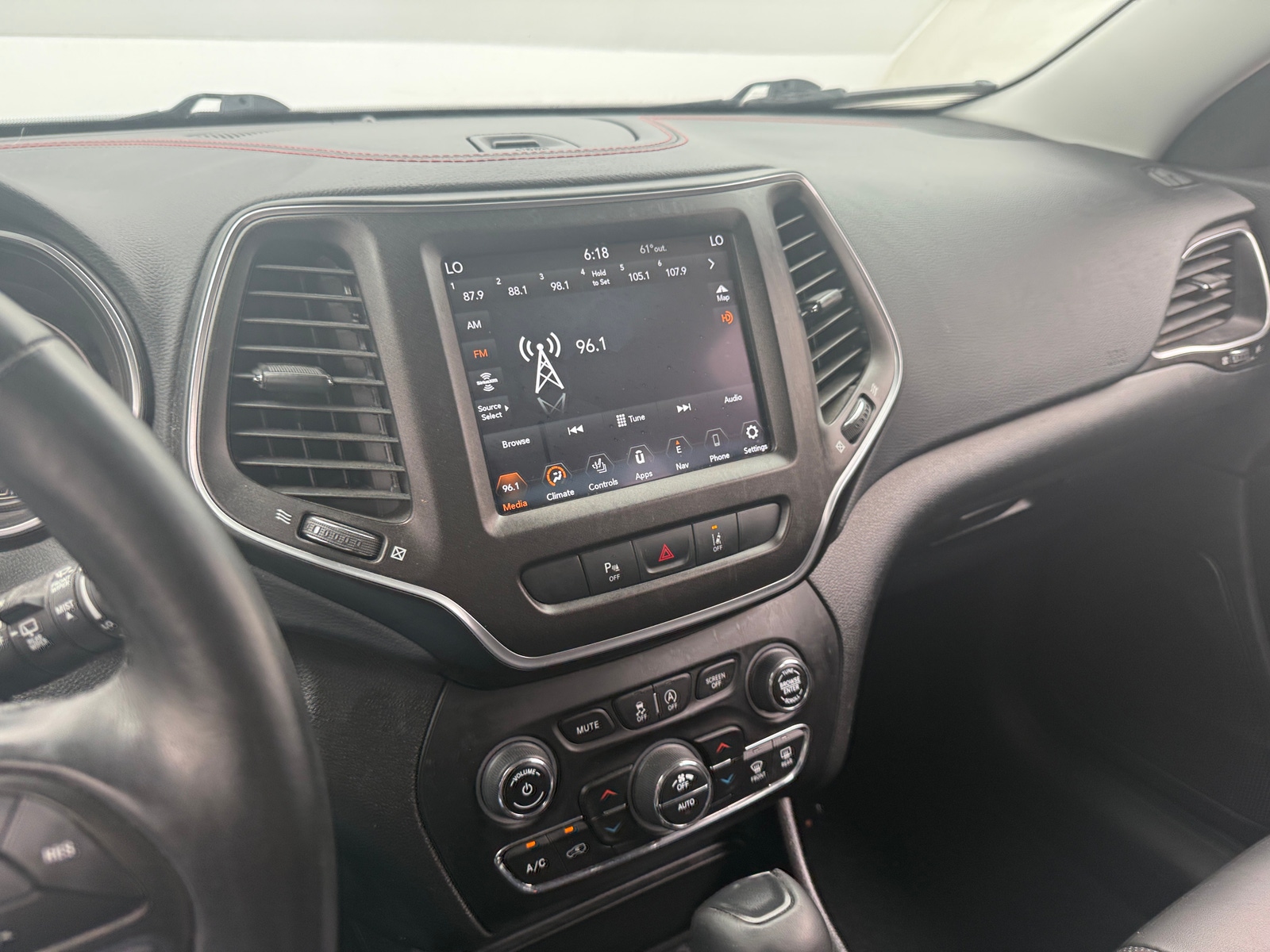 Thumbnail: 2021 Jeep Cherokee - 3
