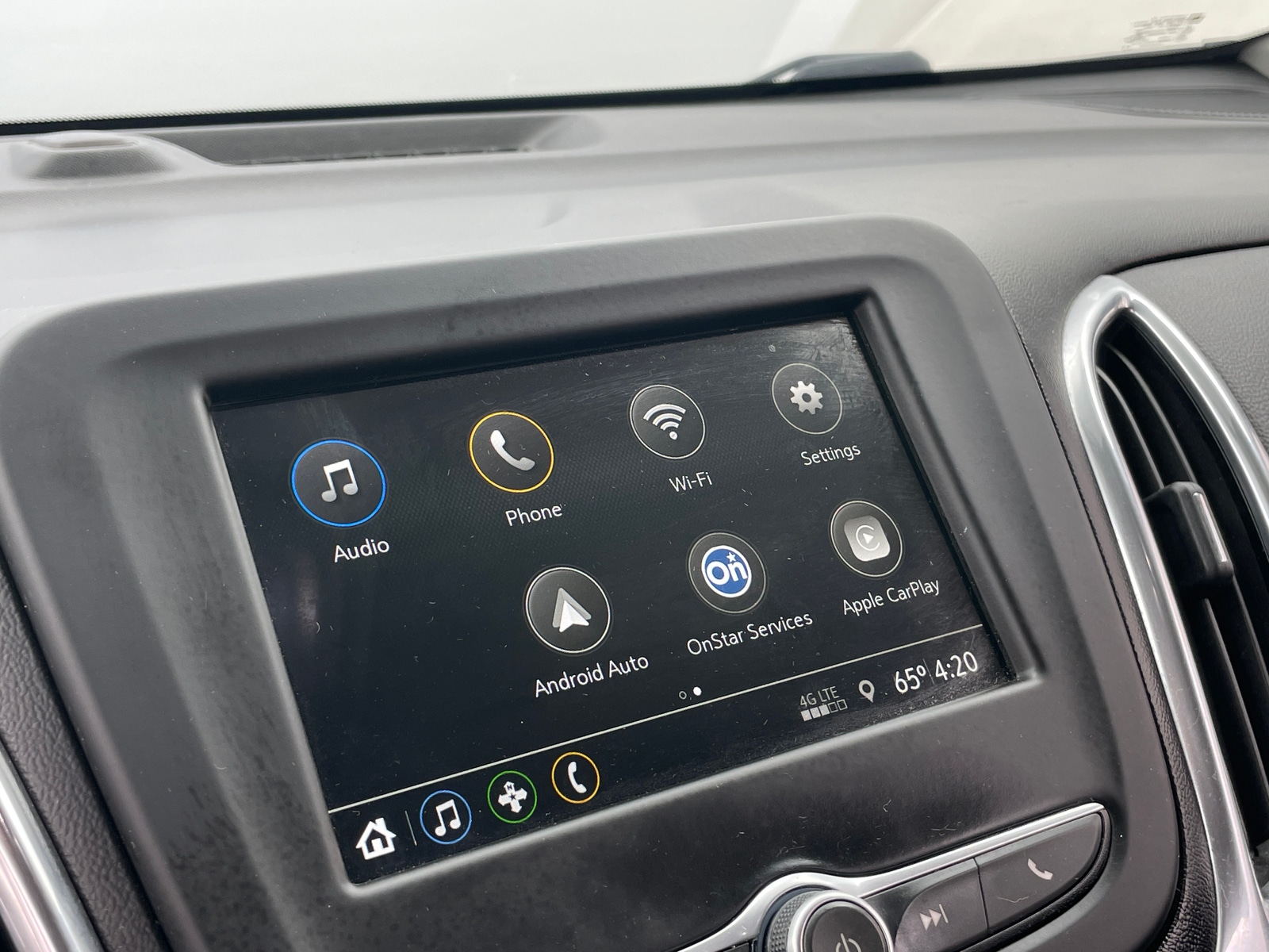 Thumbnail: 2019 Chevrolet Equinox - 4