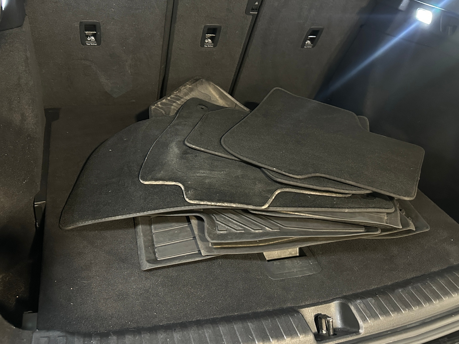 Thumbnail: 2023 Audi Q4 e-tron - 6