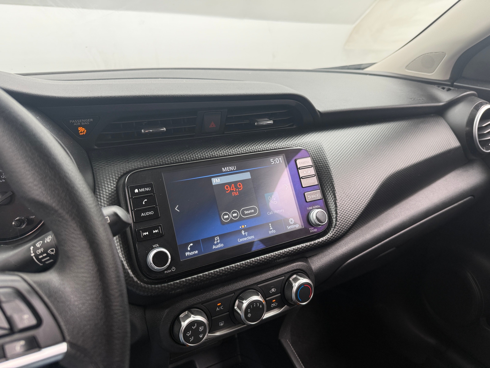 Thumbnail: 2024 Nissan Kicks - 4