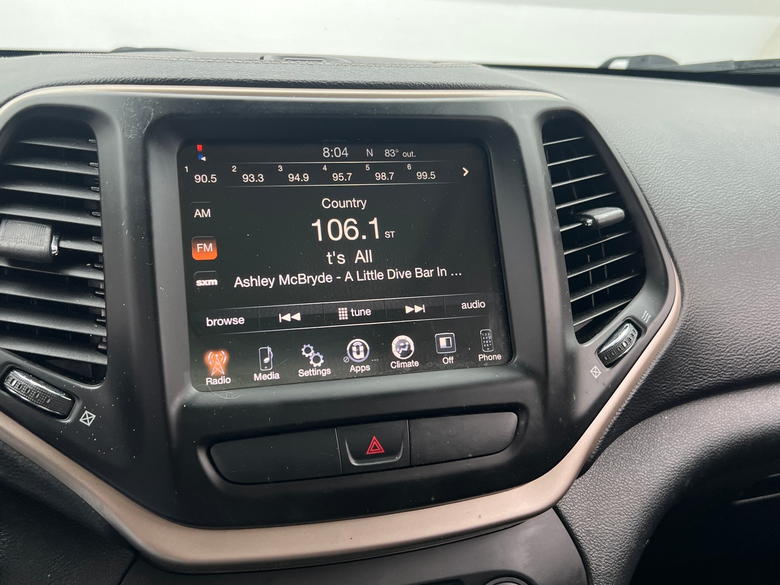Thumbnail: 2016 Jeep Cherokee - 4