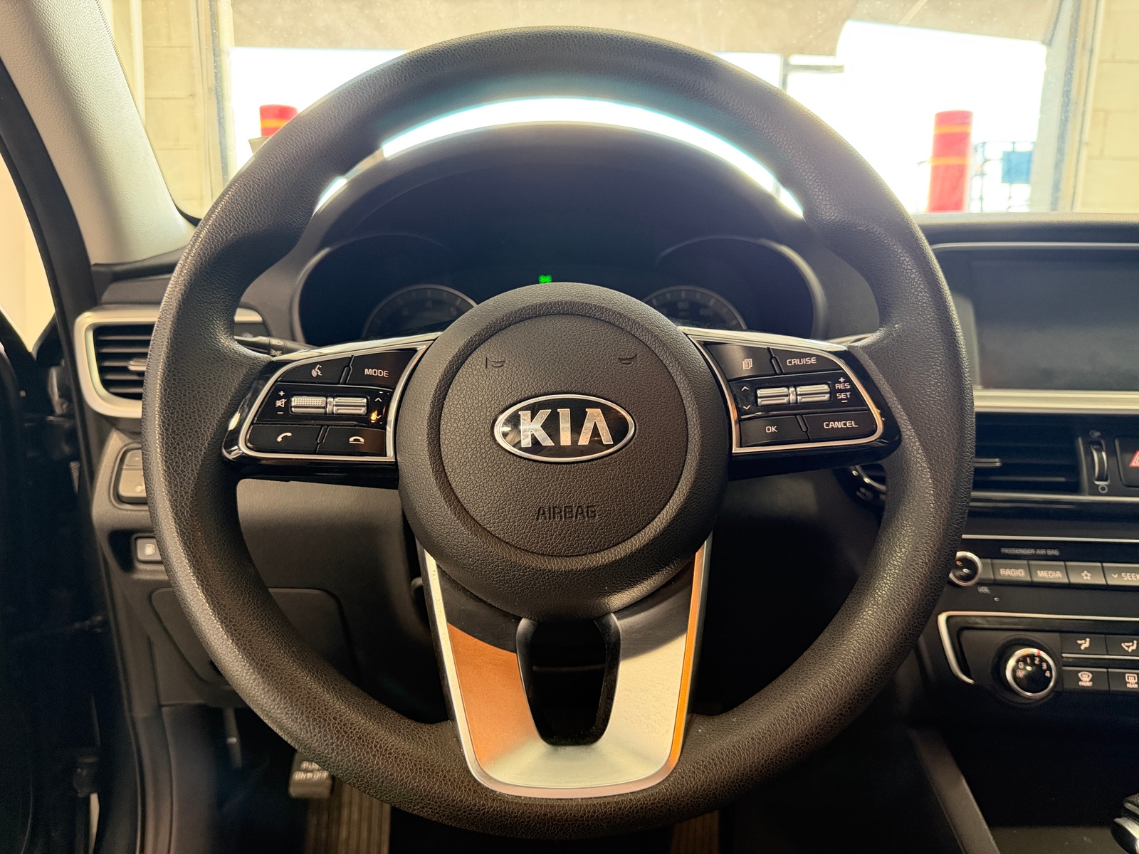 Thumbnail: 2020 Kia Optima - 5