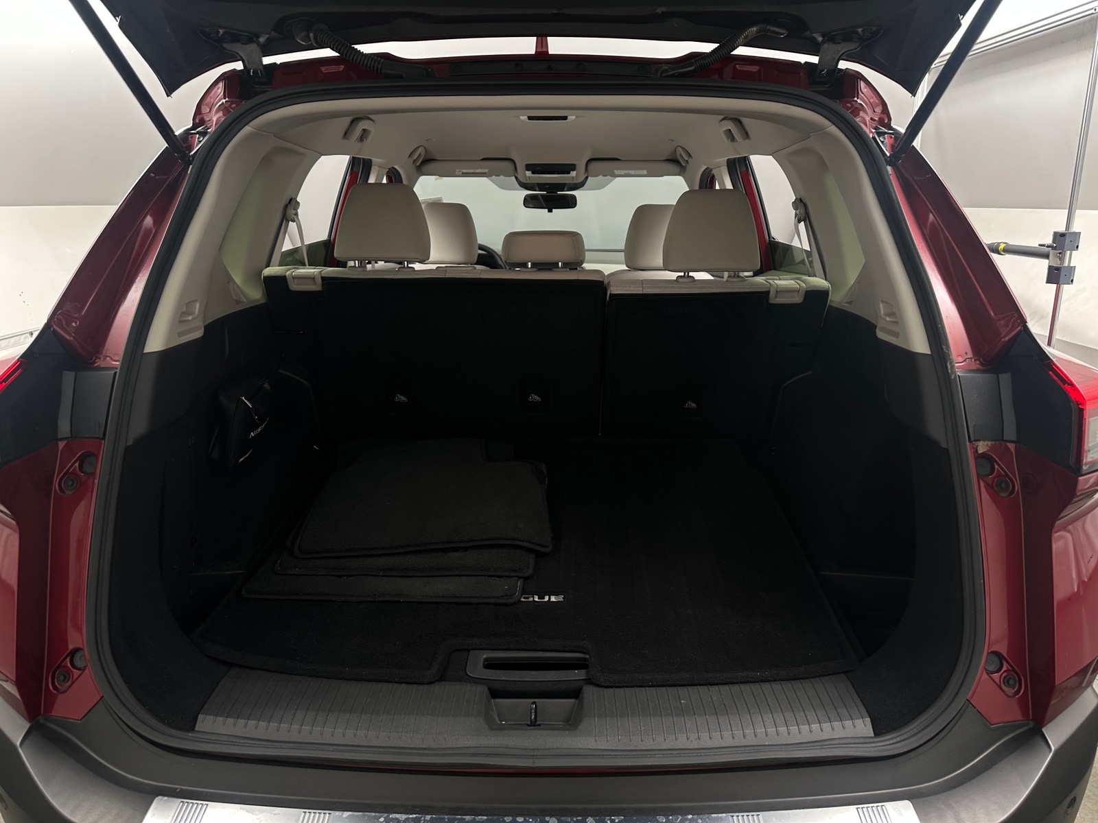 Thumbnail: 2023 Nissan Rogue - 7