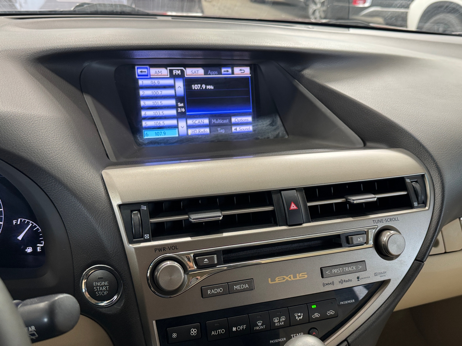 Thumbnail: 2014 Lexus RX - 4