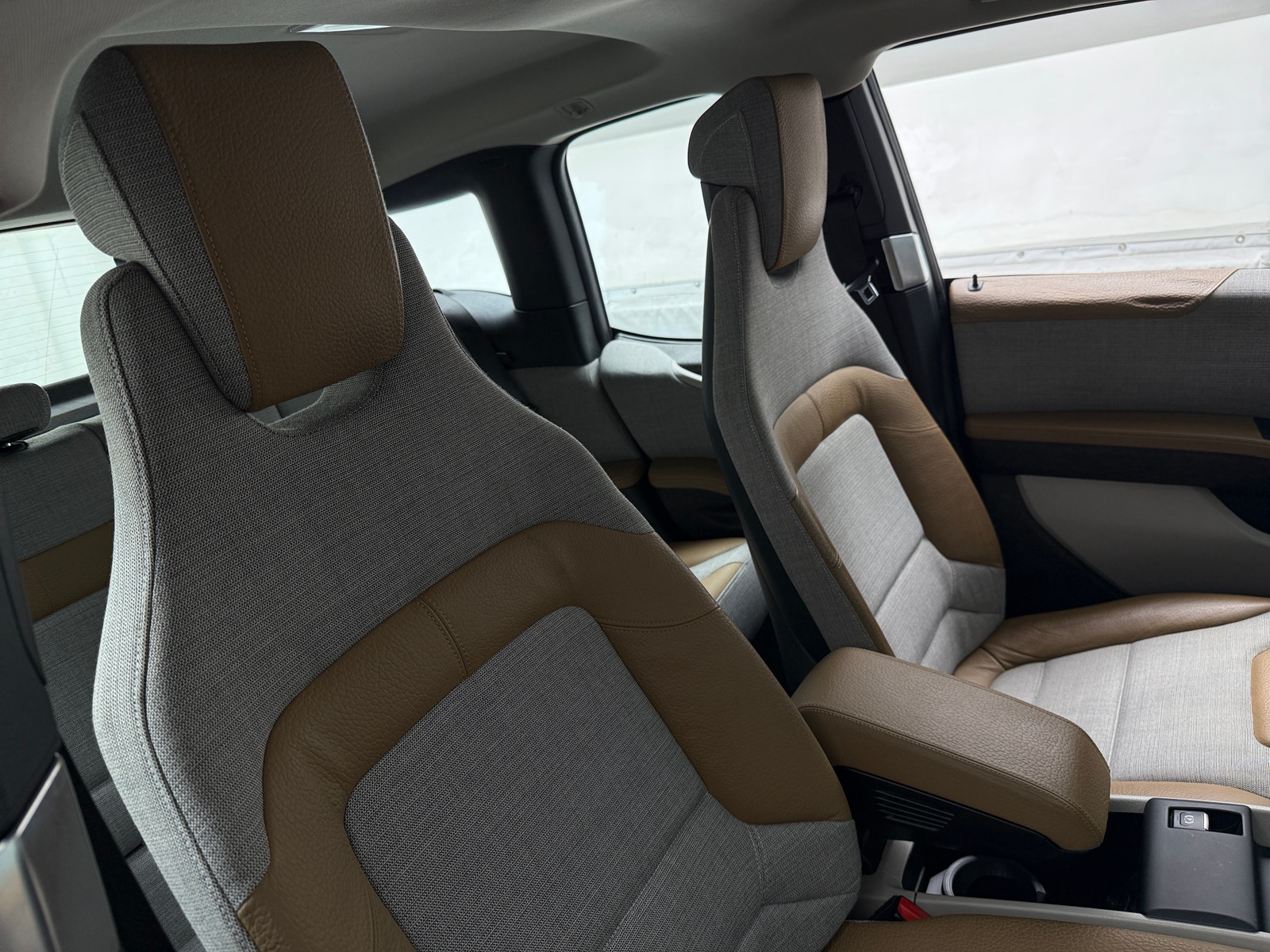 Thumbnail: 2017 BMW i3 - 2