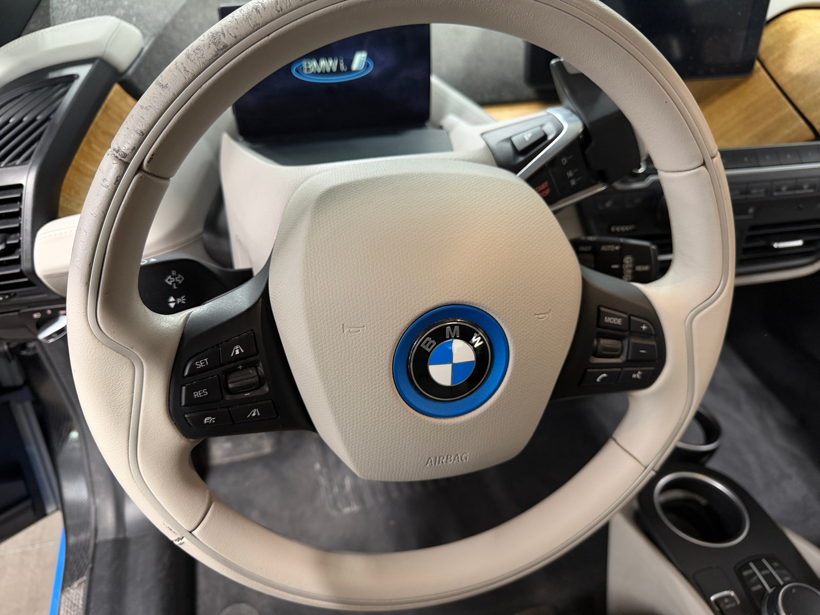 Thumbnail: 2017 BMW i3 - 5