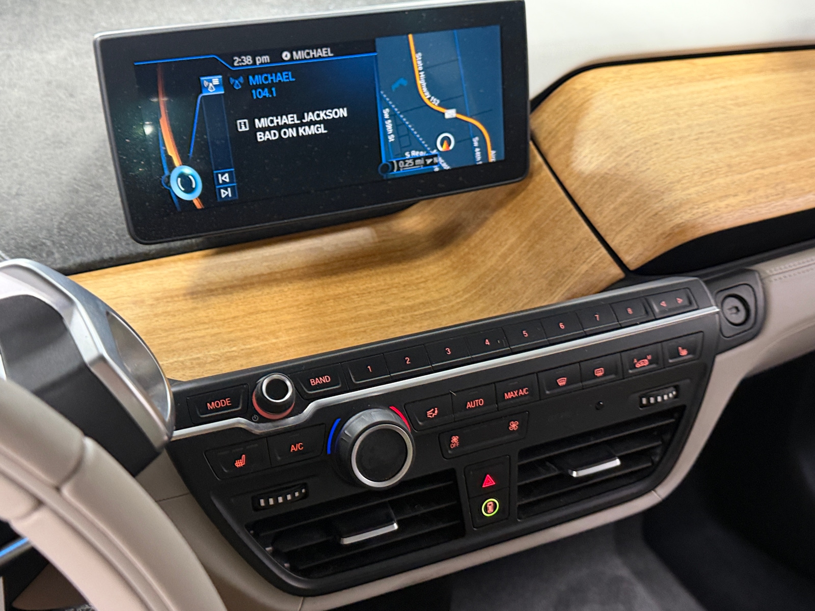 Thumbnail: 2017 BMW i3 - 4