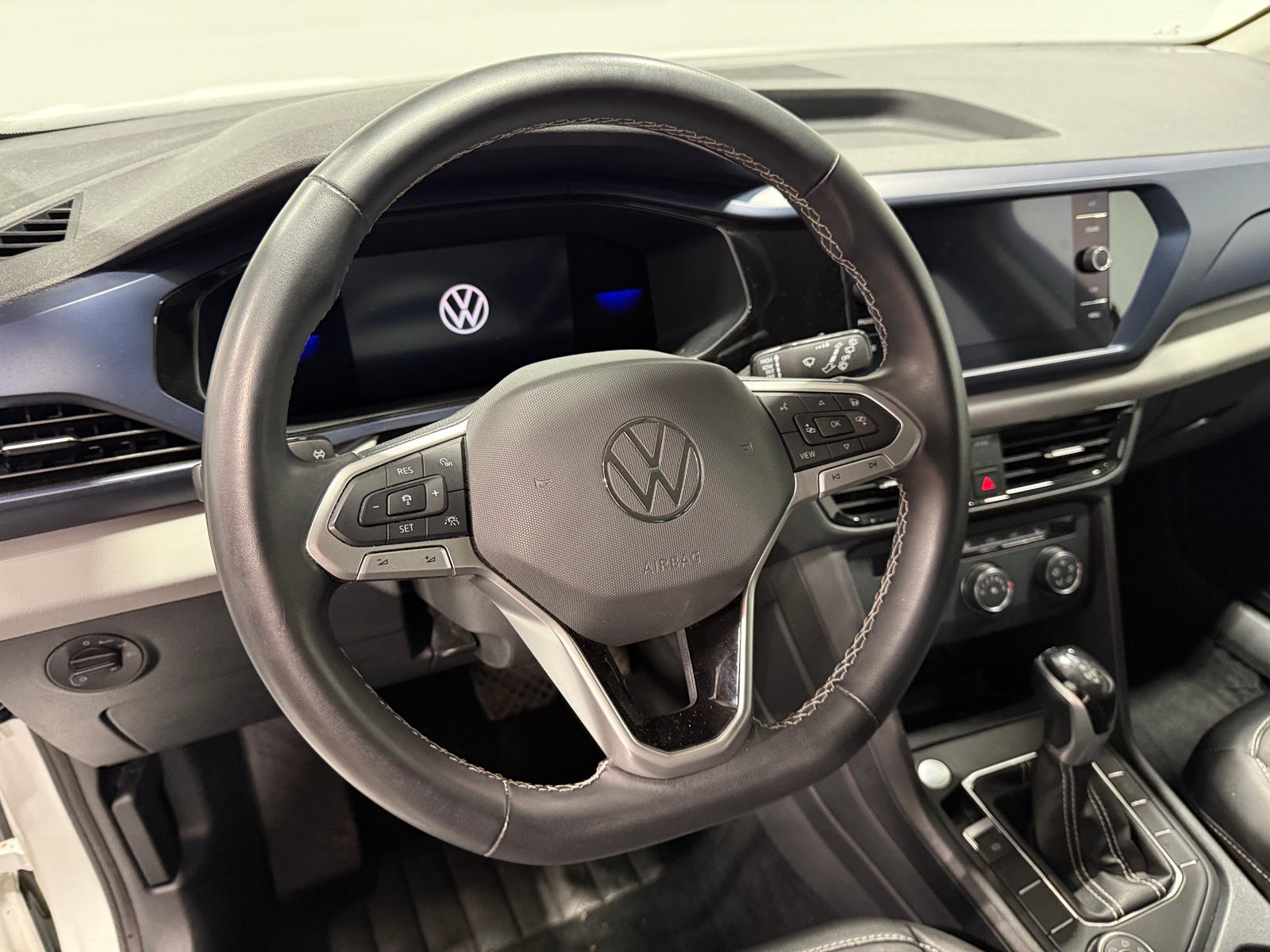 Thumbnail: 2022 Volkswagen Taos - 5