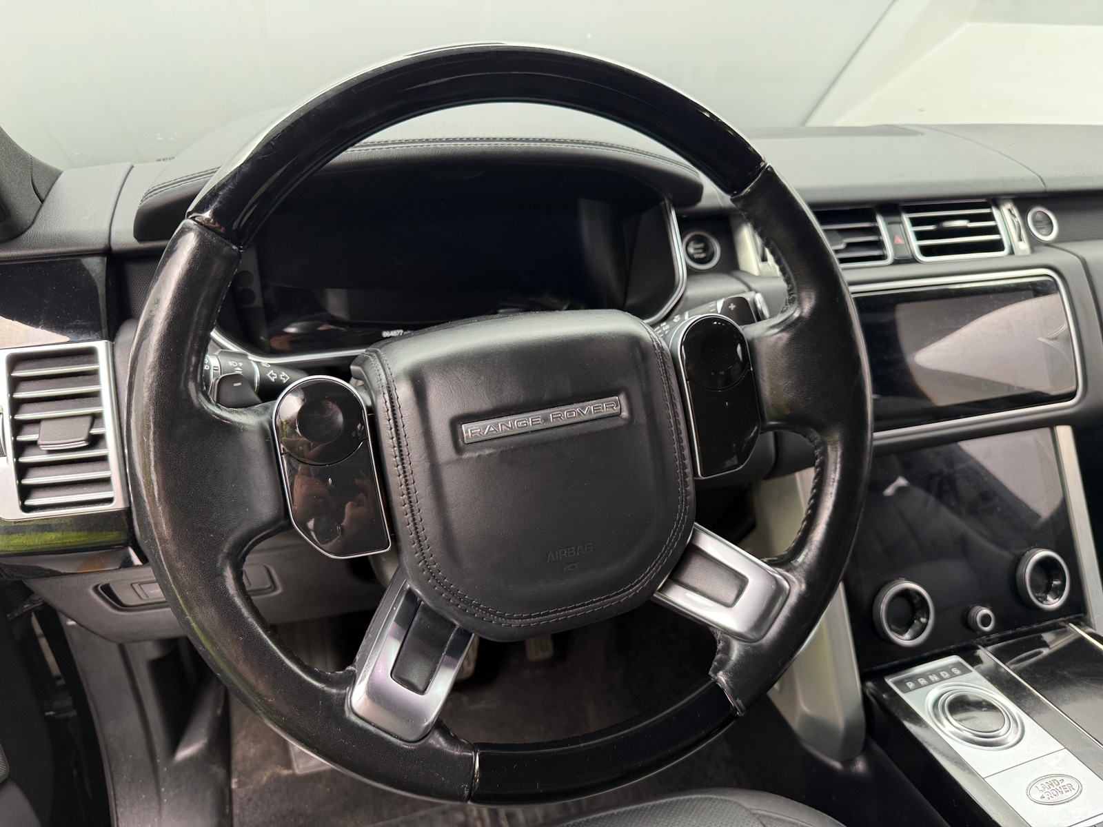 Thumbnail: 2018 Land Rover Range Rover - 4