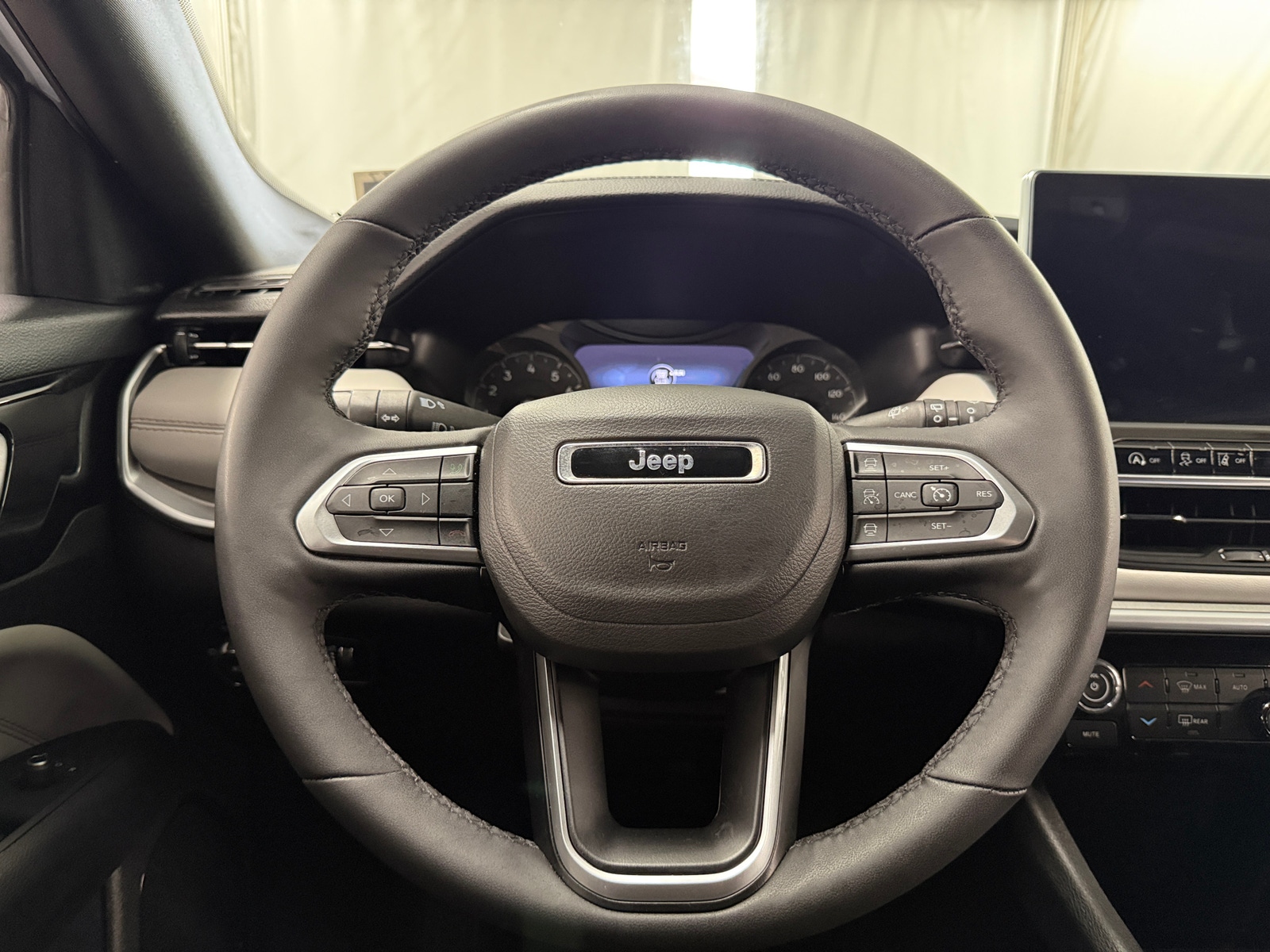 Thumbnail: 2025 Jeep Compass - 4