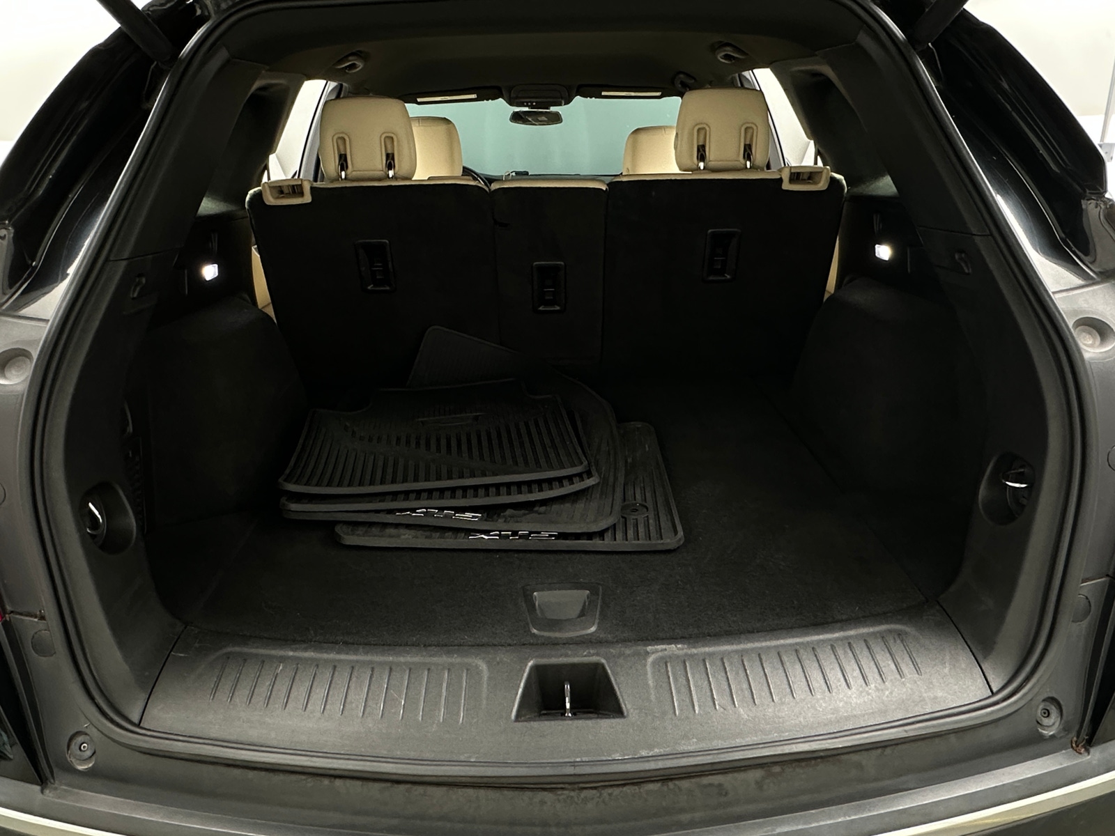 Thumbnail: 2018 Cadillac XT5 - 6