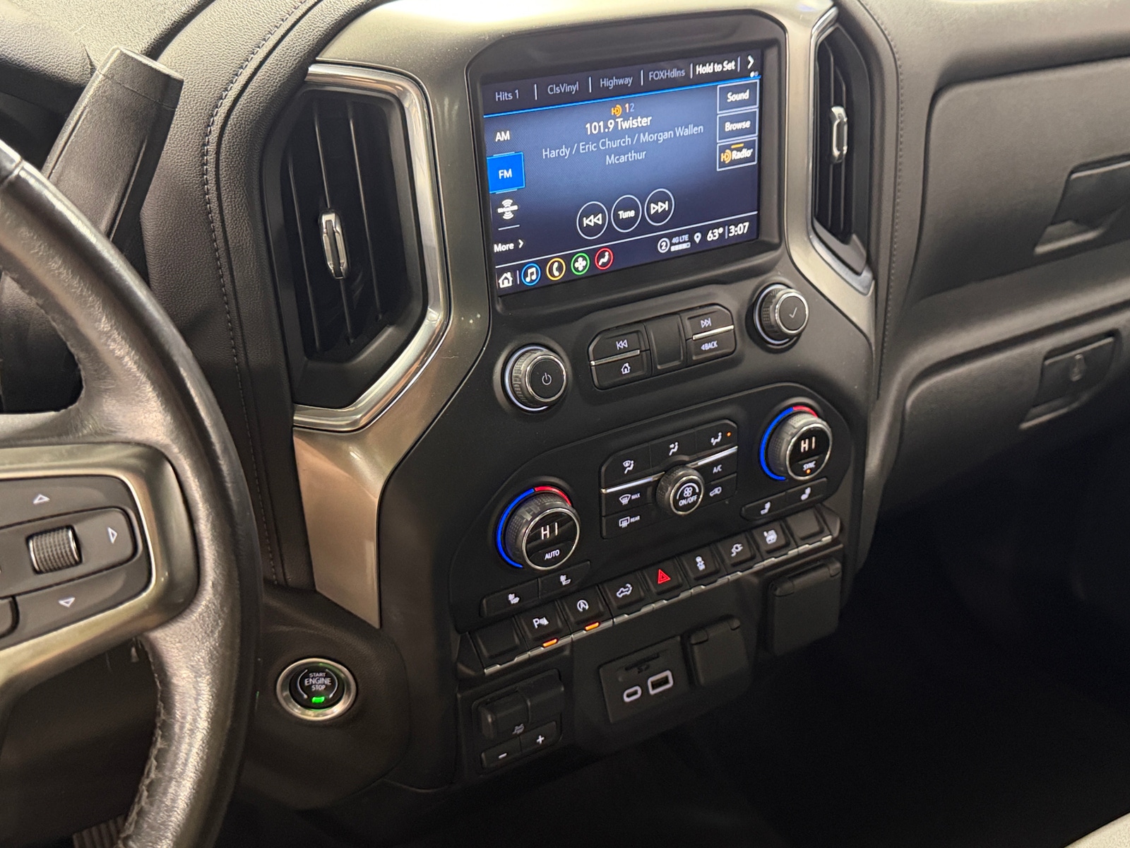 Thumbnail: 2021 Chevrolet Silverado 1500 - 4