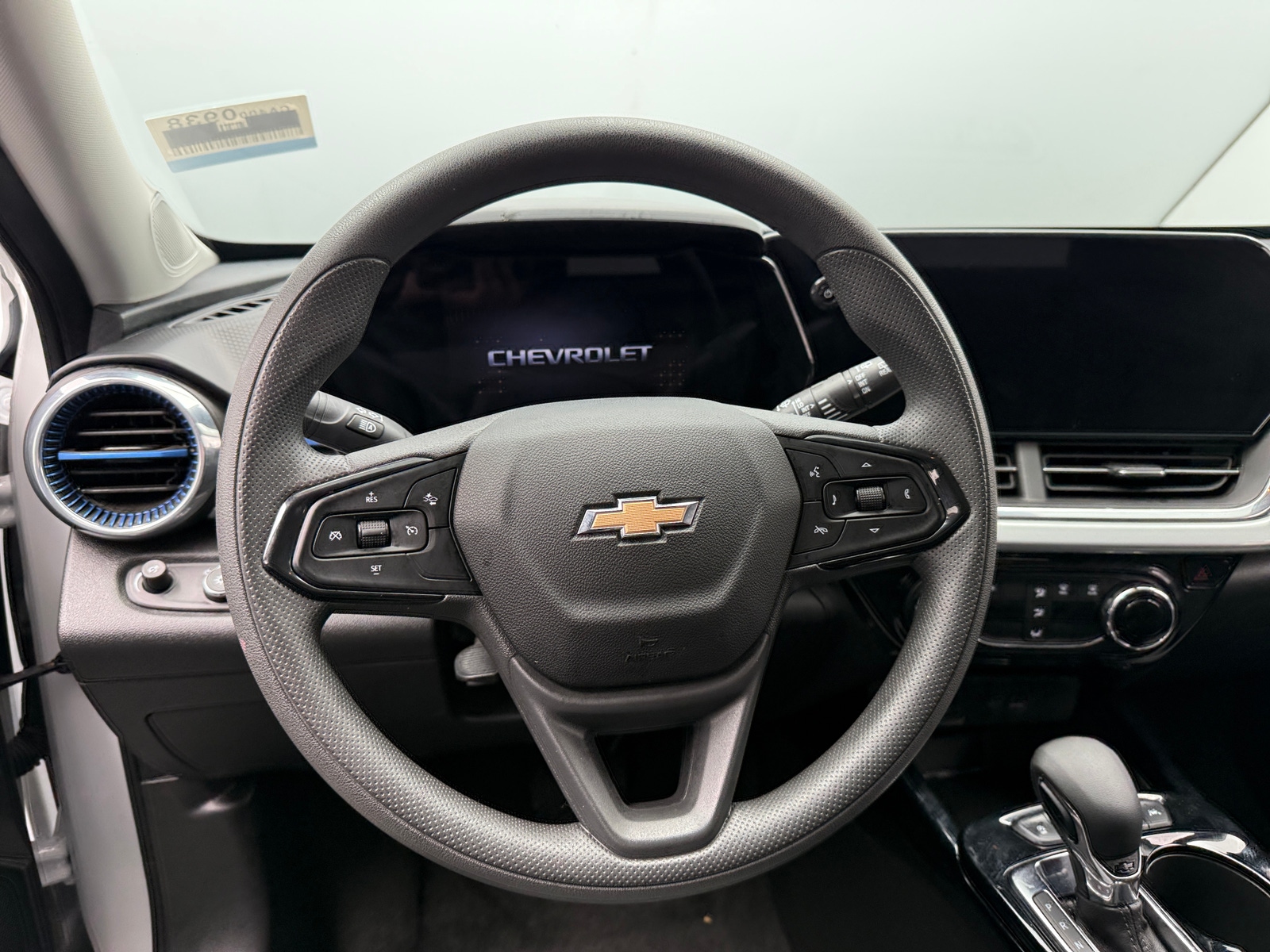 Thumbnail: 2025 Chevrolet Trax - 5