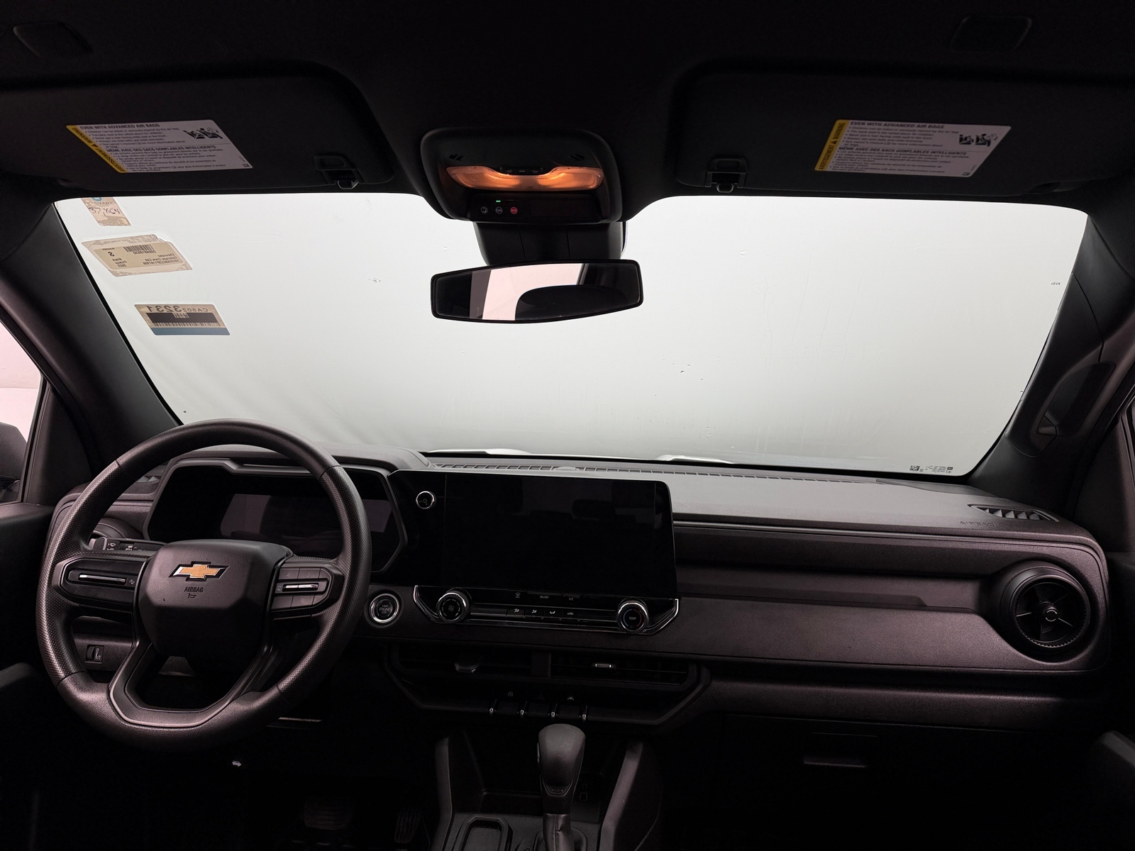 Thumbnail: 2023 Chevrolet Colorado - 3