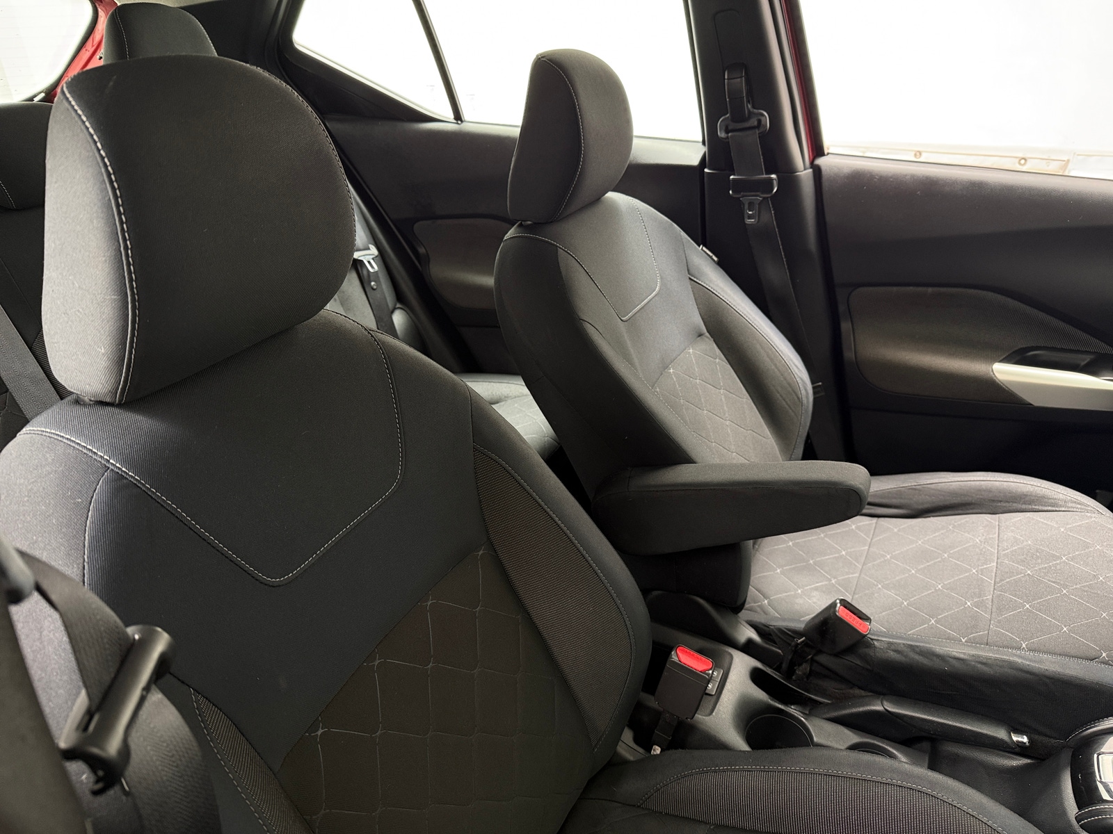 Thumbnail: 2018 Nissan Kicks - 2