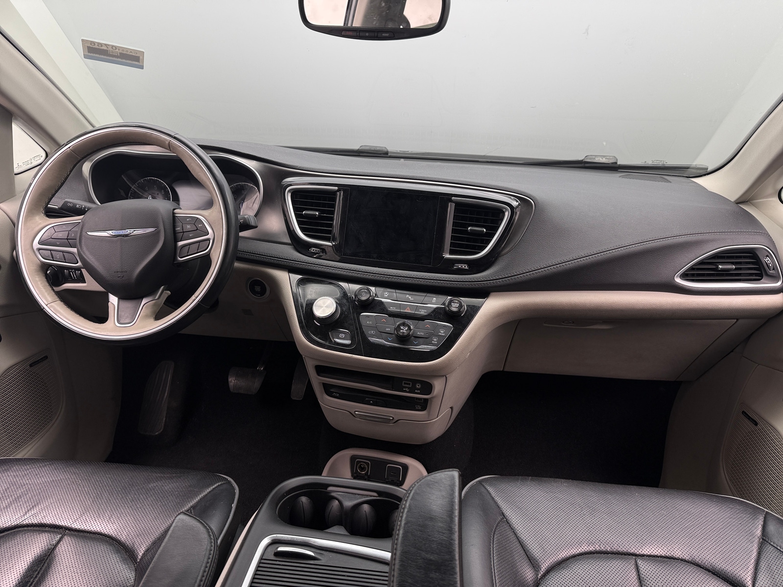 Thumbnail: 2018 Chrysler Pacifica - 2