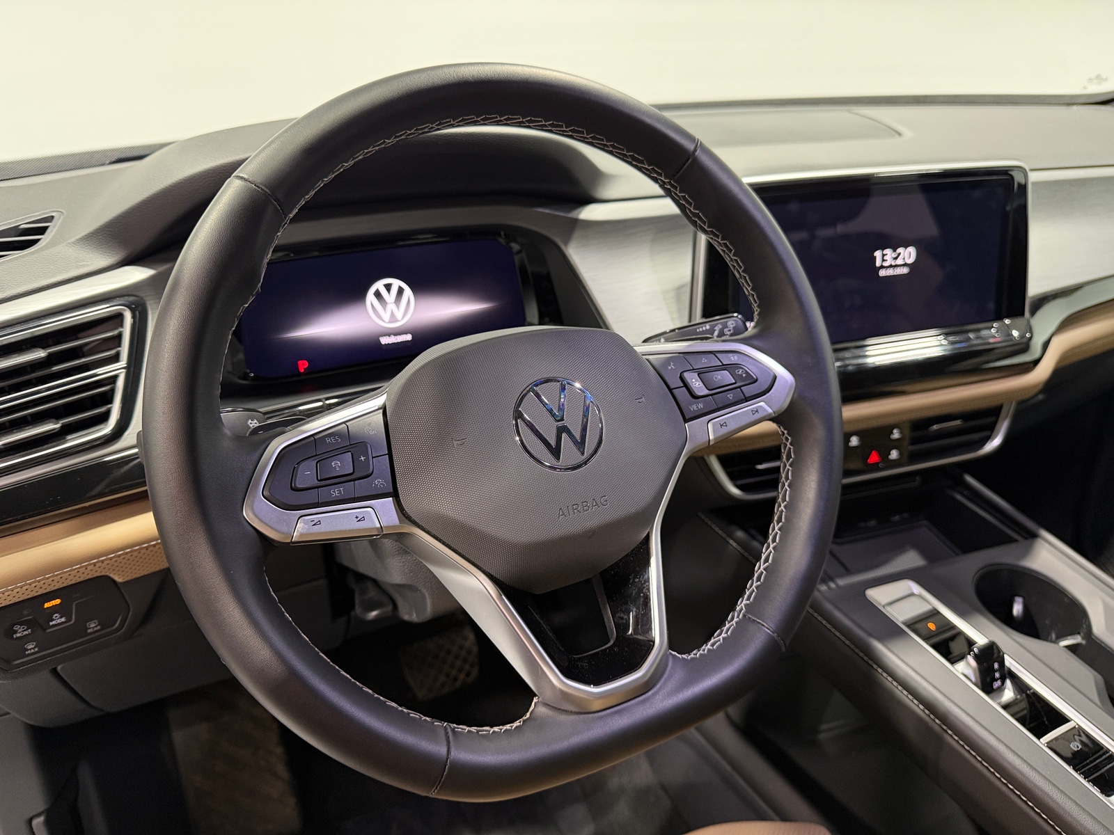 Thumbnail: 2025 Volkswagen Atlas - 4