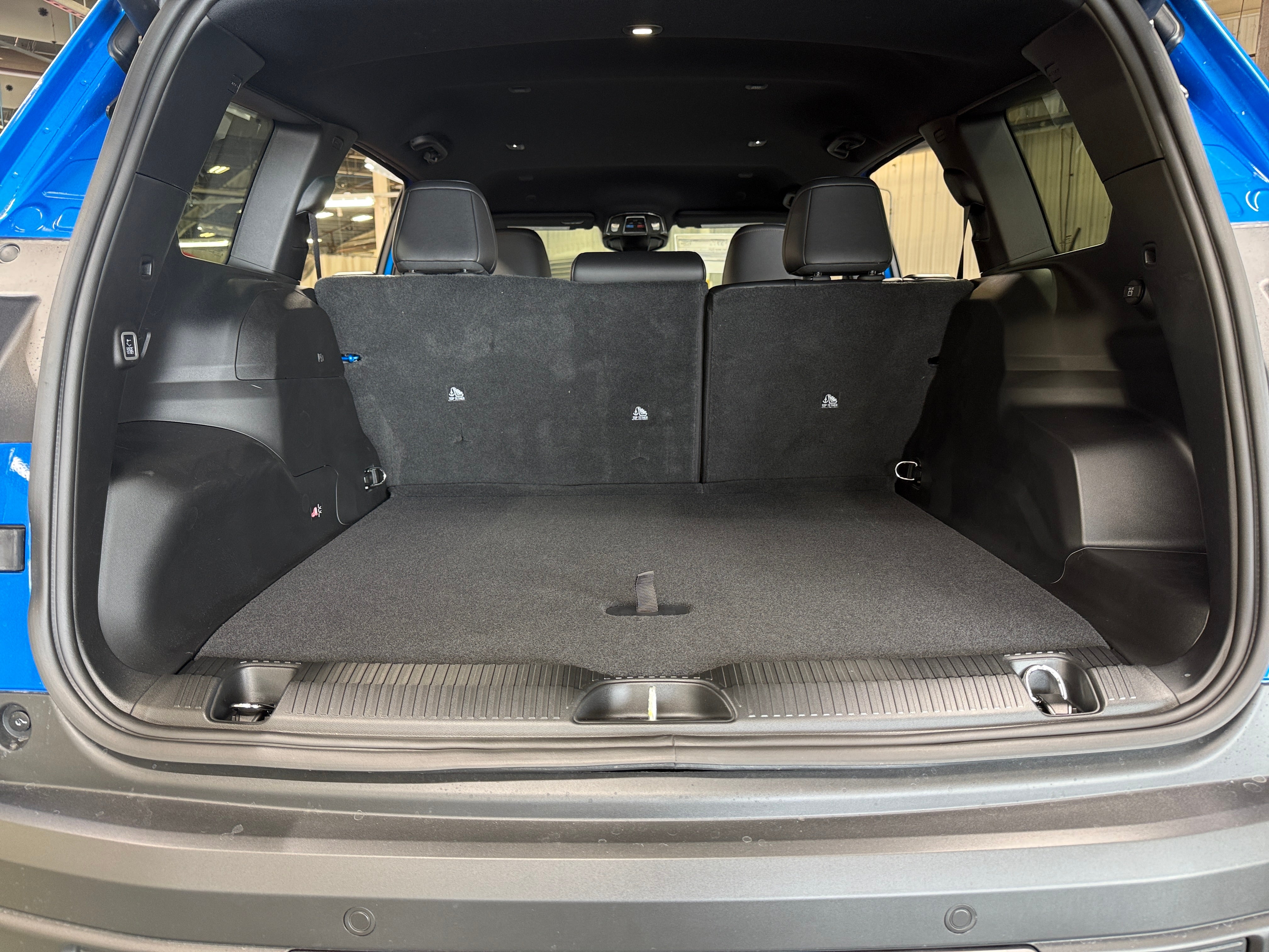 2026 Jeep Cherokee Limited HEV 4X4's photo