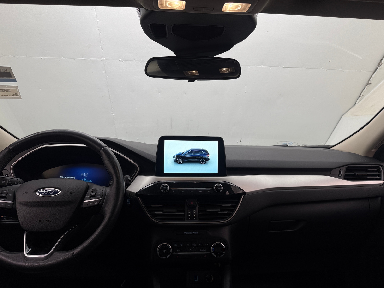 Thumbnail: 2020 Ford Escape - 3