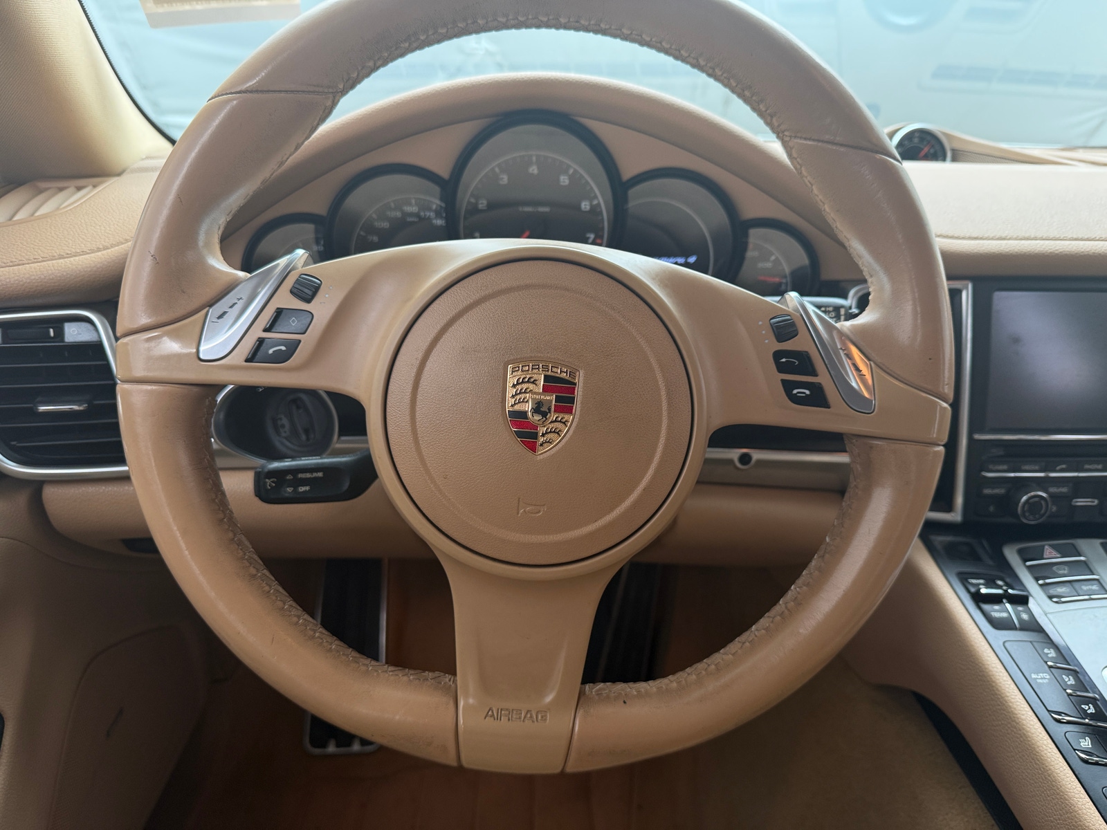 Thumbnail: 2014 Porsche Panamera - 4