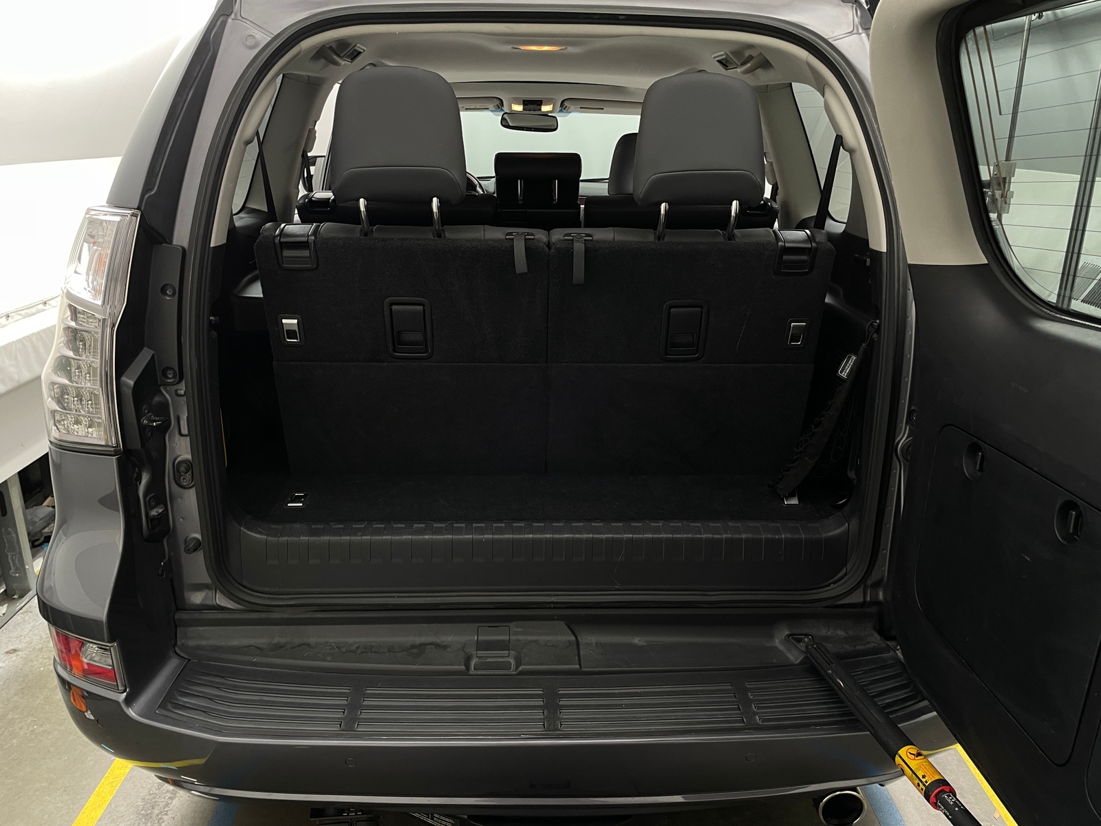 Thumbnail: 2019 Lexus GX - 6