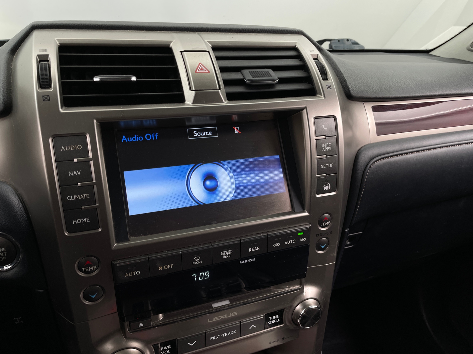 Thumbnail: 2019 Lexus GX - 3