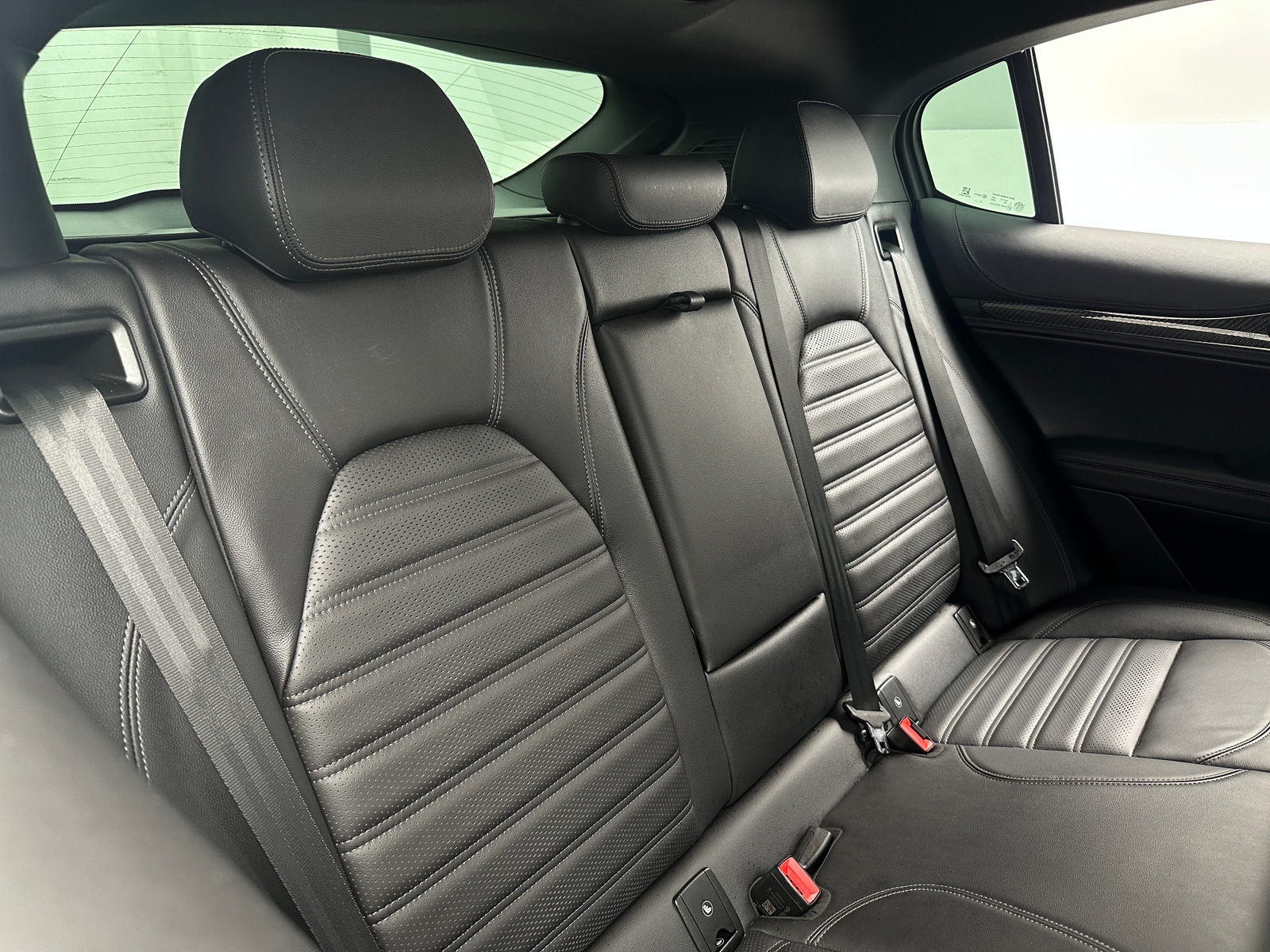 Thumbnail: 2022 Alfa Romeo Stelvio - 5
