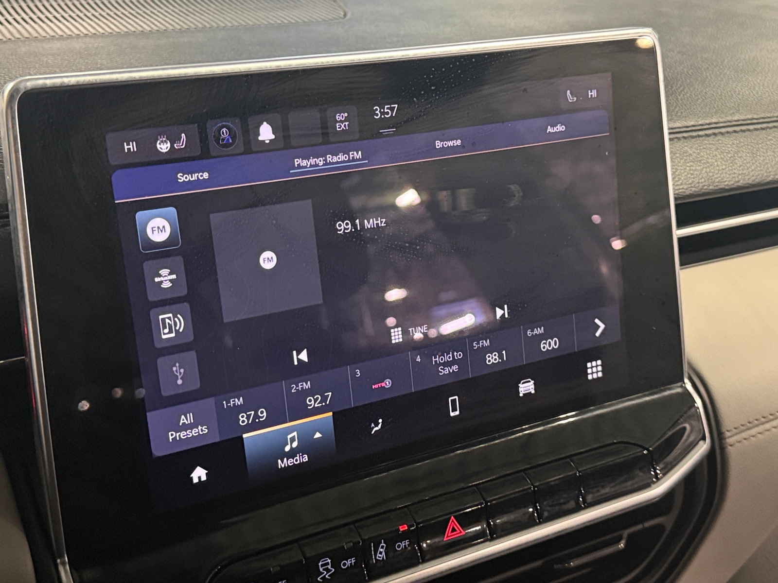 Thumbnail: 2023 Jeep Compass - 3
