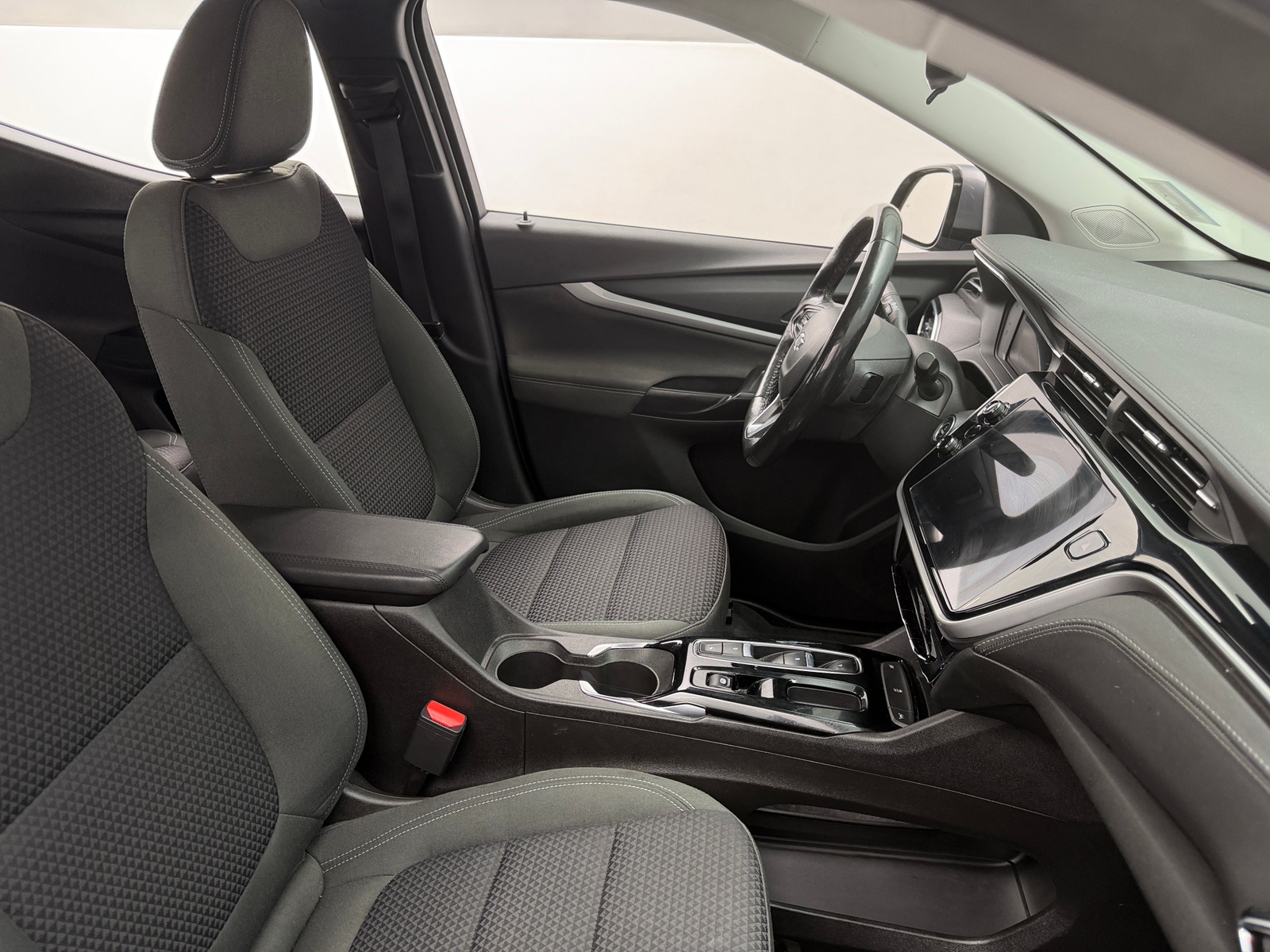 Thumbnail: 2022 Chevrolet Bolt EUV - 2