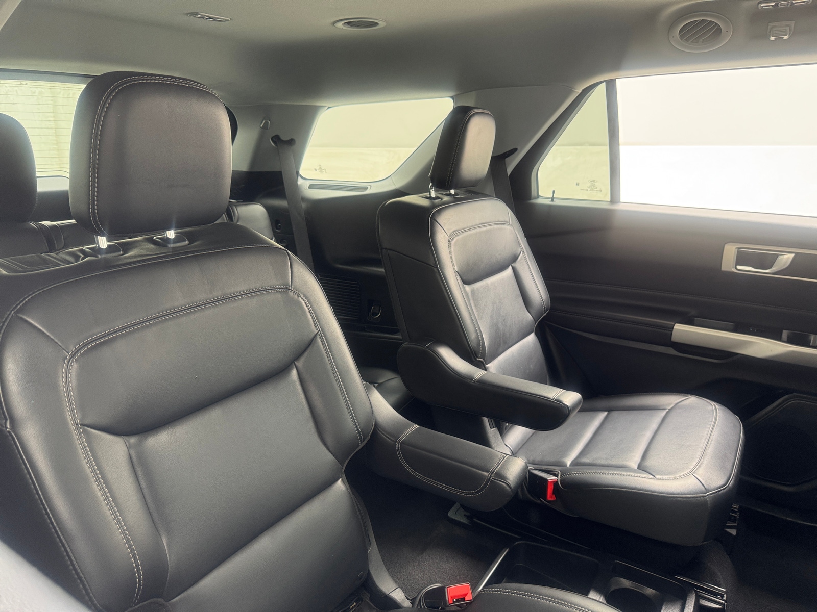 Thumbnail: 2021 Ford Explorer - 6