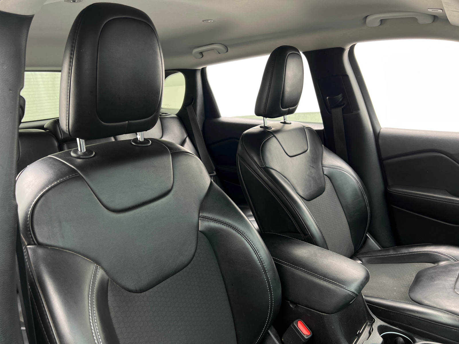 Thumbnail: 2019 Jeep Cherokee - 2