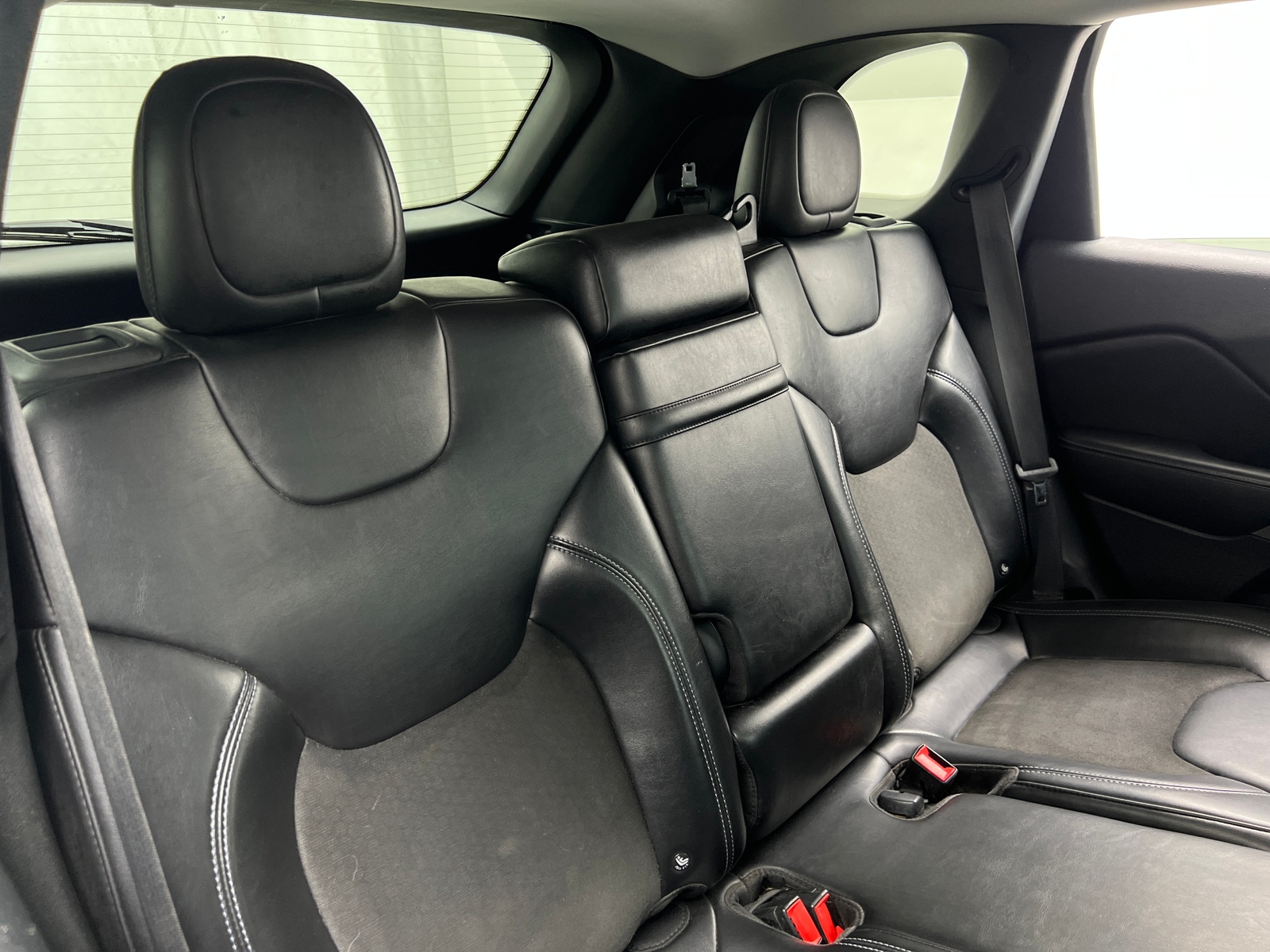 Thumbnail: 2019 Jeep Cherokee - 6