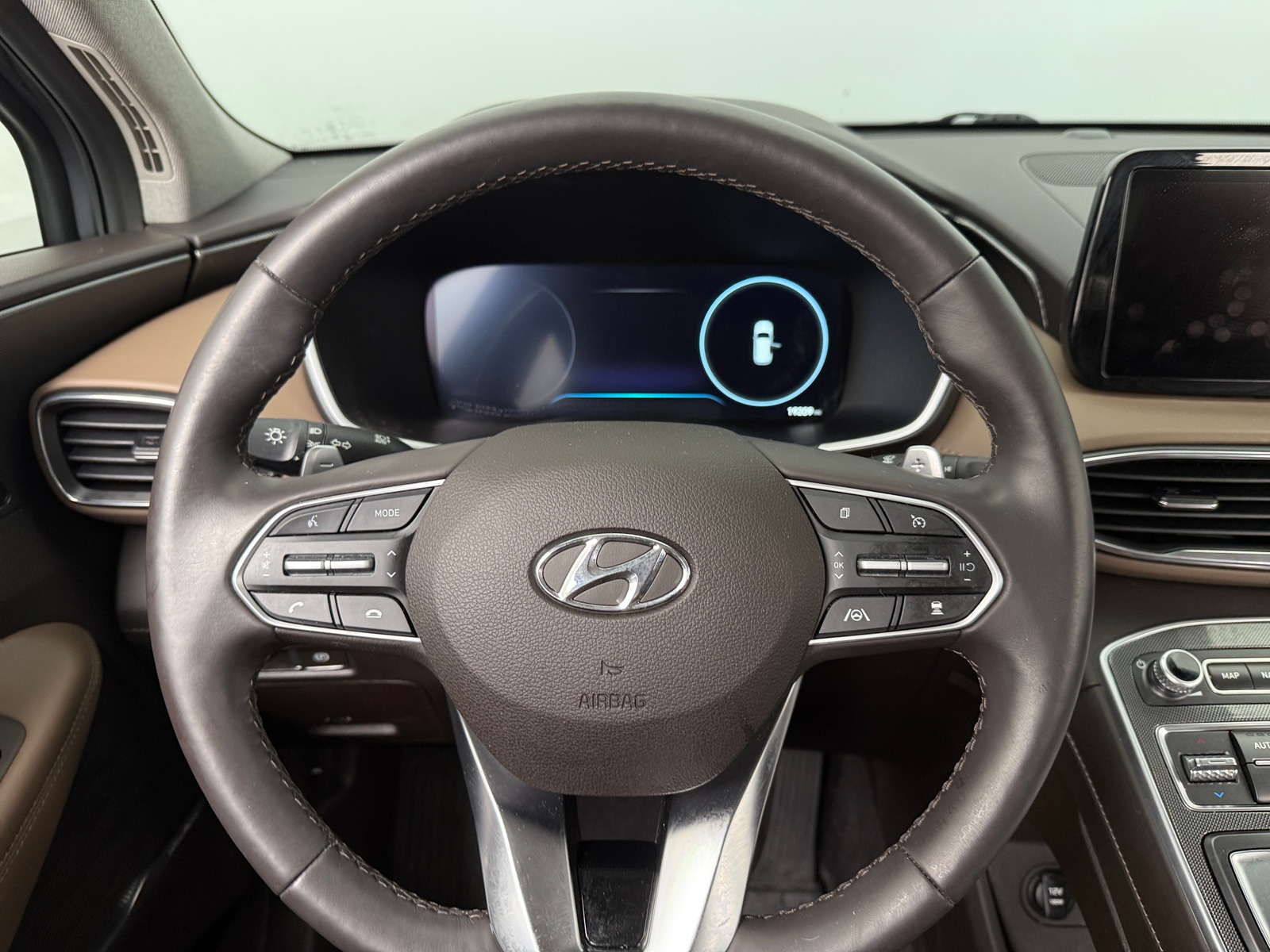 Thumbnail: 2023 Hyundai Santa Fe - 4