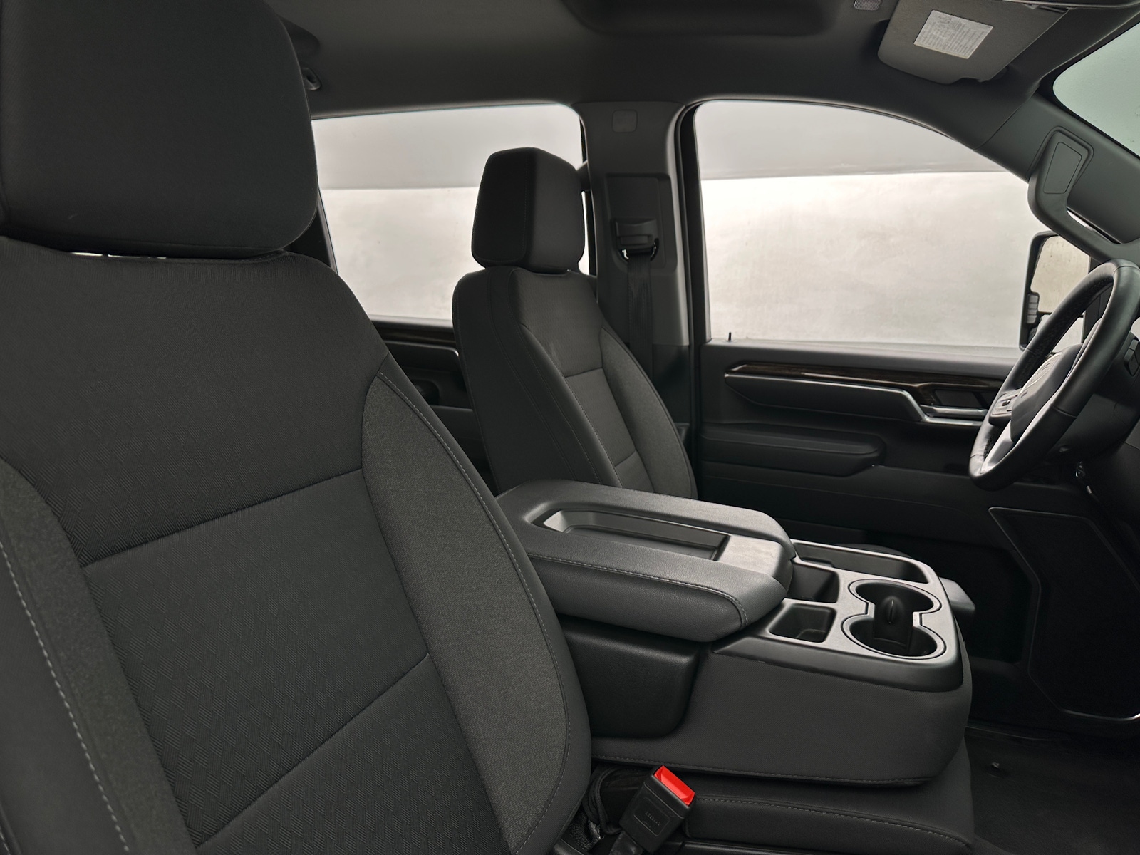 Thumbnail: 2025 GMC Sierra 2500 - 2