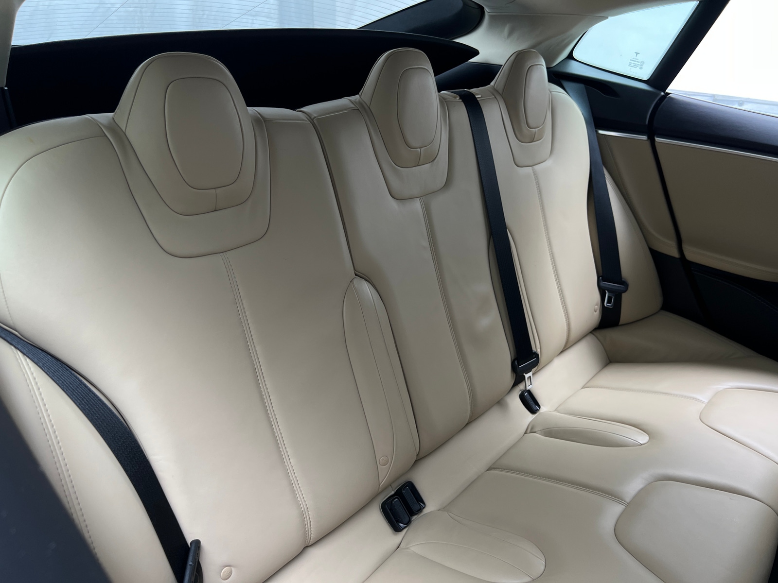 Thumbnail: 2014 Tesla Model S - 5